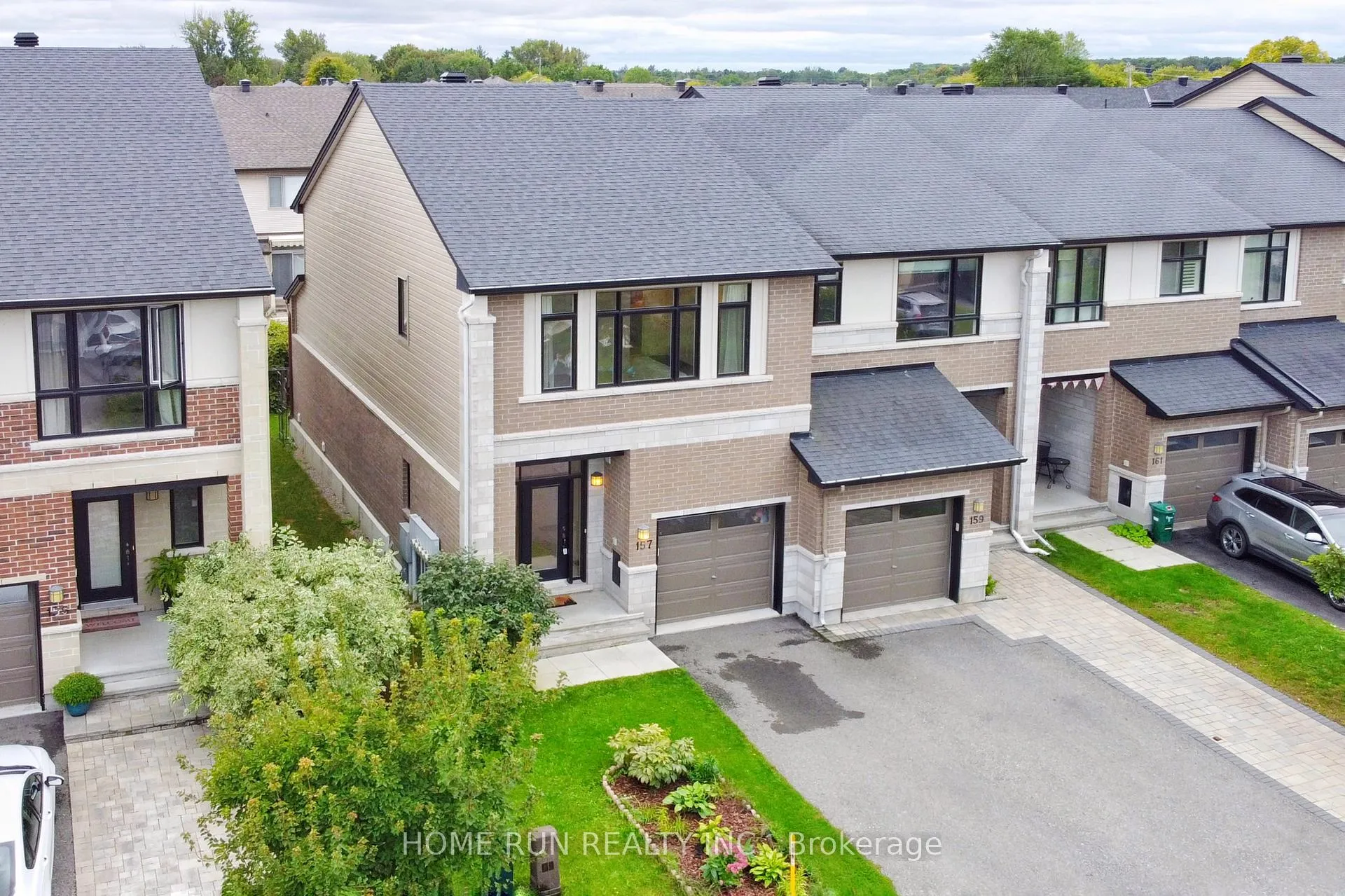 Photo 2 of 157 Mattingly Way, Ottawa, Riverside South/Gloucester Glen — HOMEH
