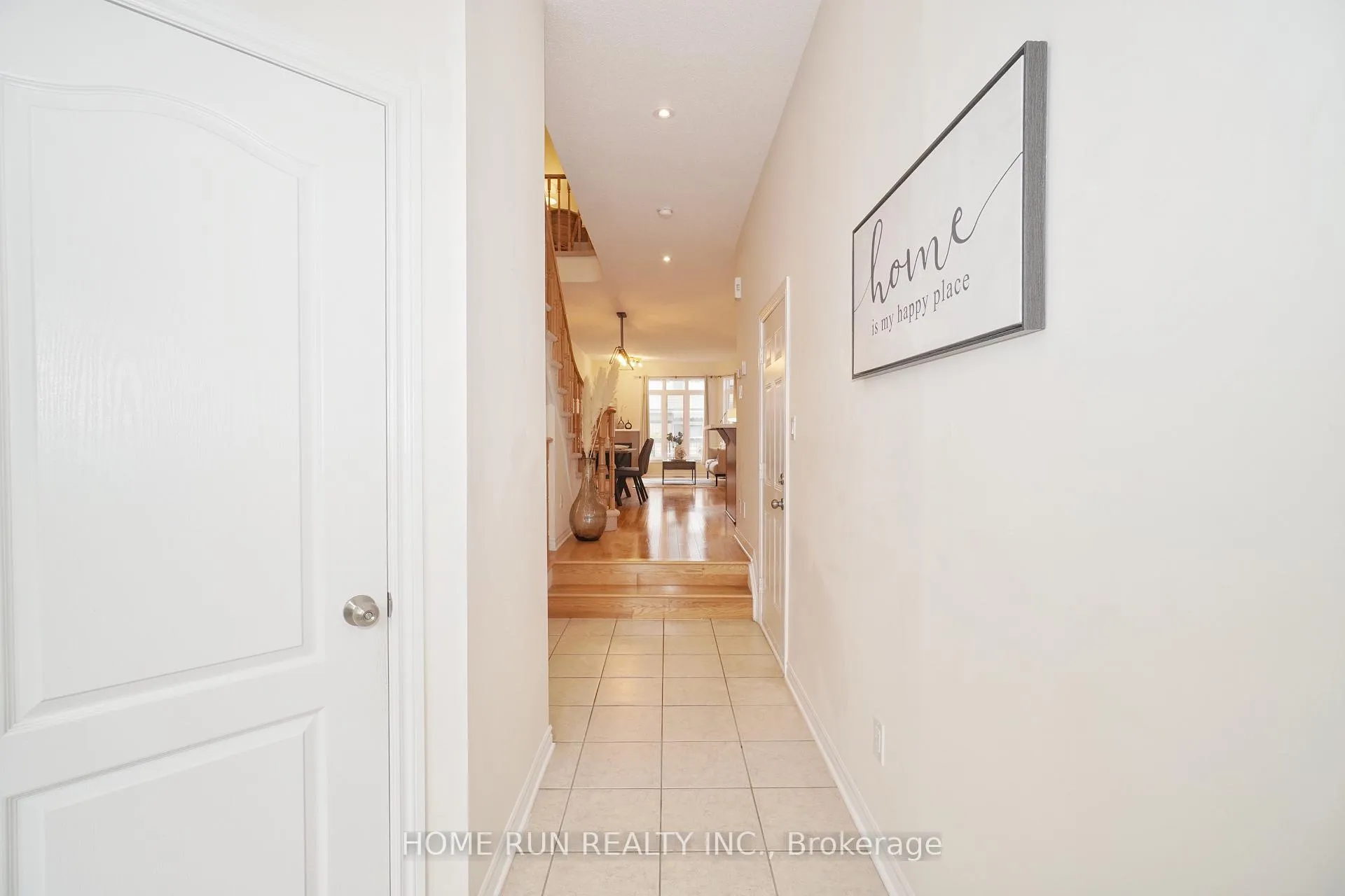 Photo 3 of 157 Mattingly Way, Ottawa, Riverside South/Gloucester Glen — HOMEH