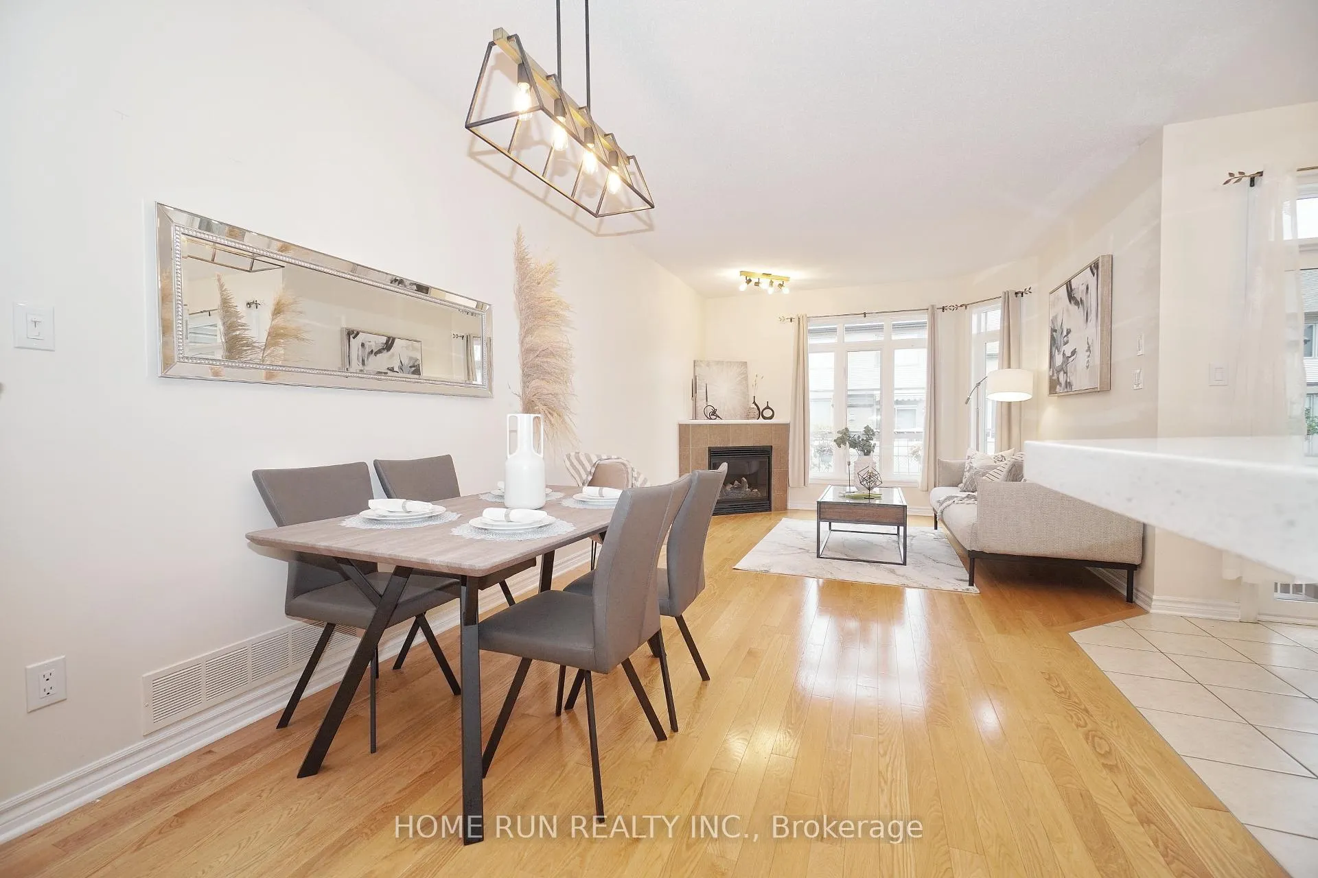 Photo 5 of 157 Mattingly Way, Ottawa, Riverside South/Gloucester Glen — HOMEH