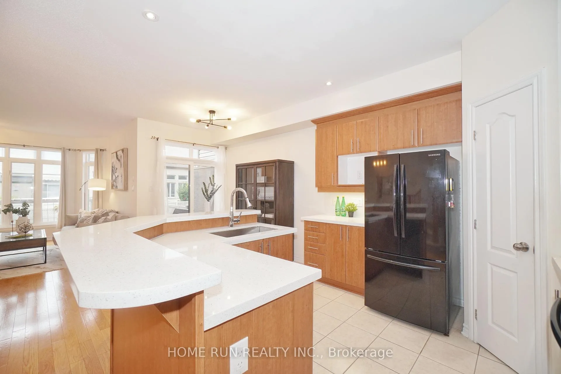 Photo 7 of 157 Mattingly Way, Ottawa, Riverside South/Gloucester Glen — HOMEH