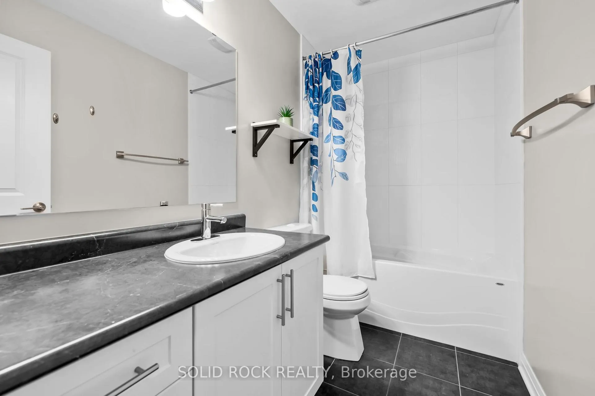 Photo 15 of Unit B, 442 Via Verona Avenue, Ottawa, Barrhaven - Longfields — HOMEH
