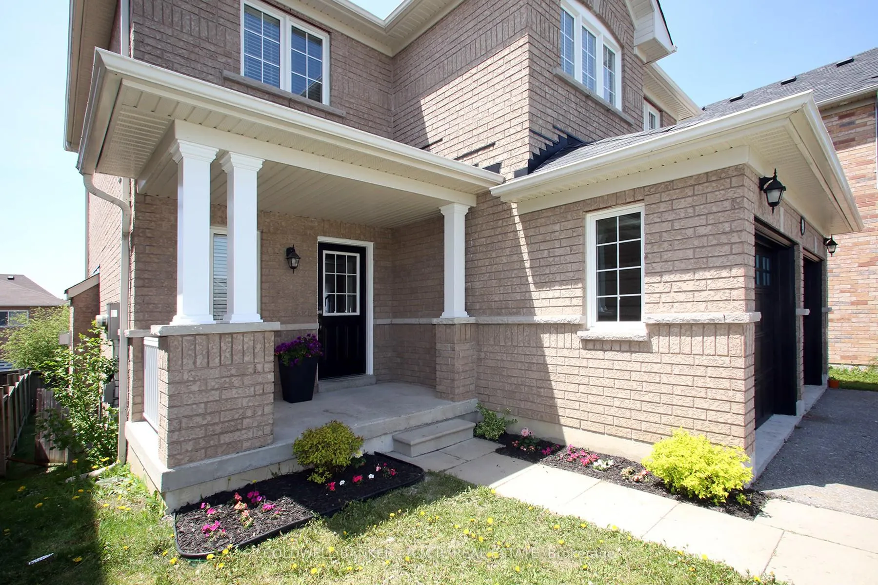 Photo 3 of 1626 Quail Run Drive, Oshawa, Taunton — HOMEH