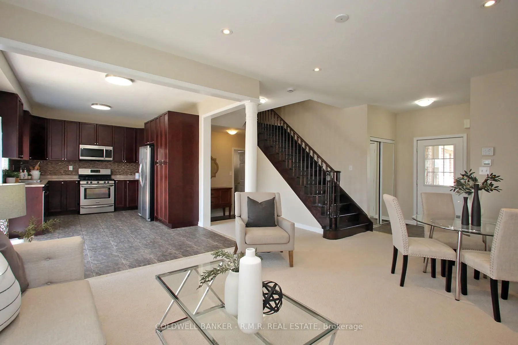 Photo 4 of 1626 Quail Run Drive, Oshawa, Taunton — HOMEH