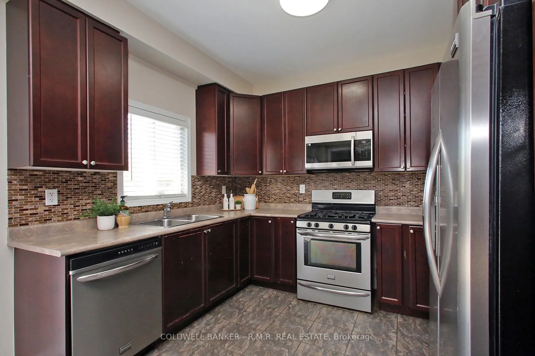 Photo 12 of 1626 Quail Run Drive, Oshawa, Taunton — HOMEH