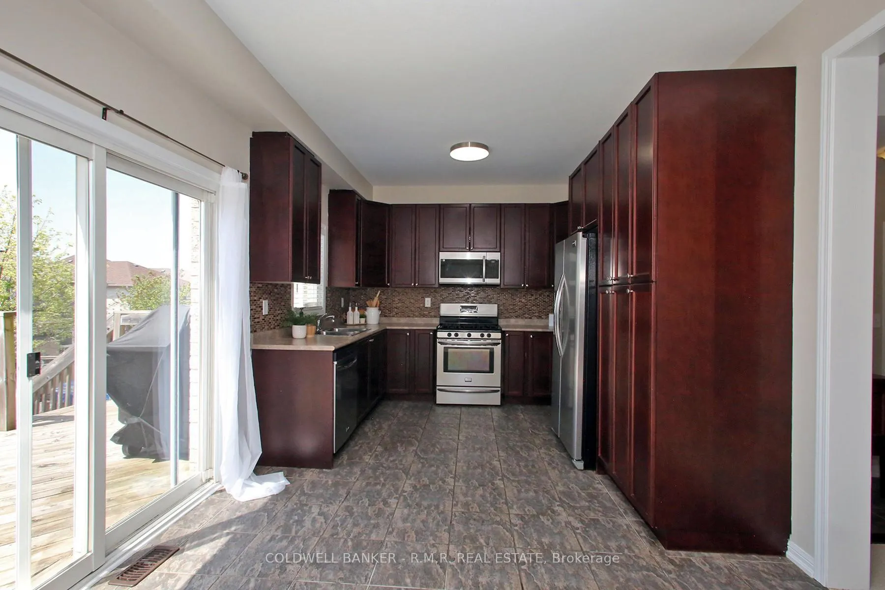 Photo 14 of 1626 Quail Run Drive, Oshawa, Taunton — HOMEH