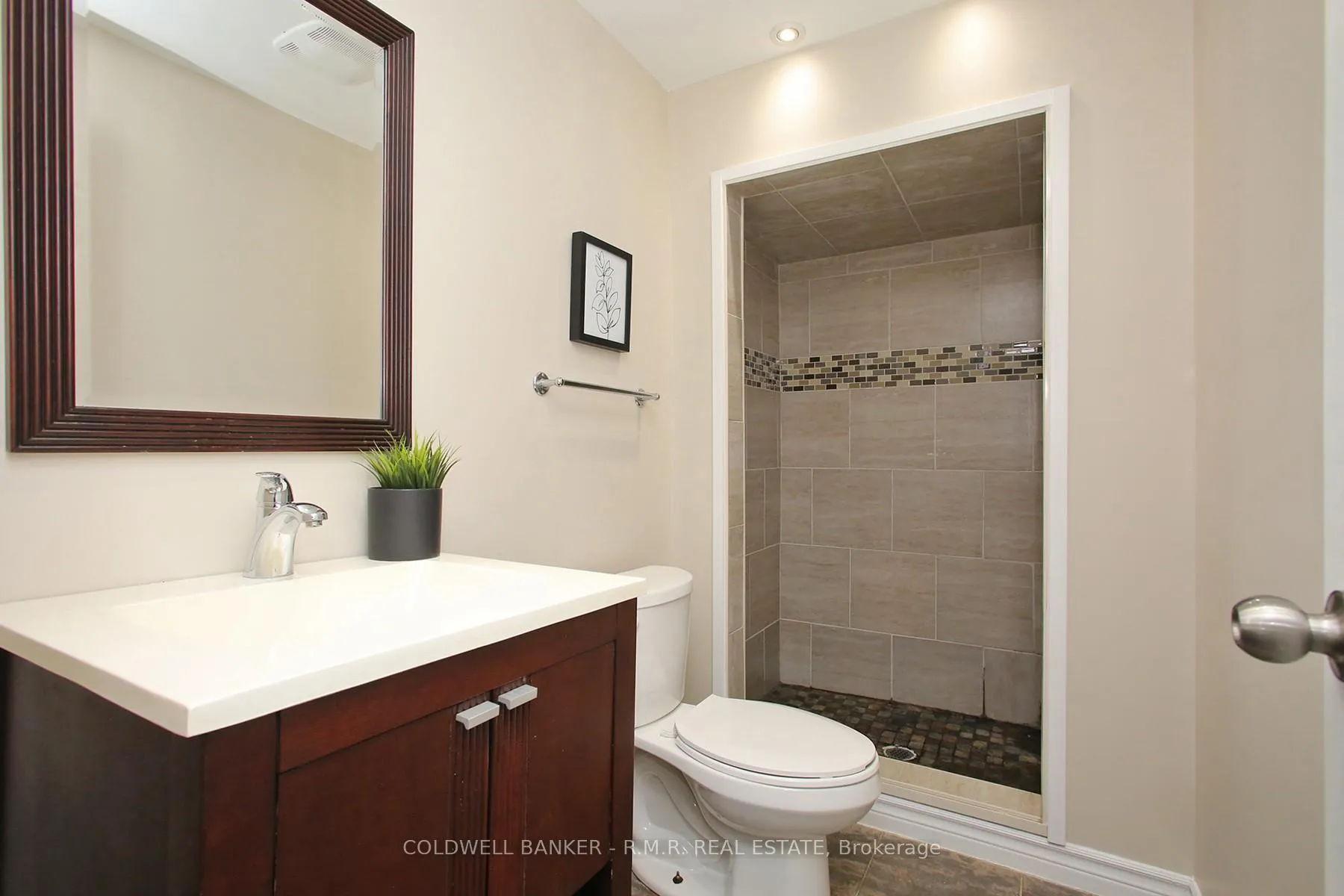 Photo 27 of 1626 Quail Run Drive, Oshawa, Taunton — HOMEH