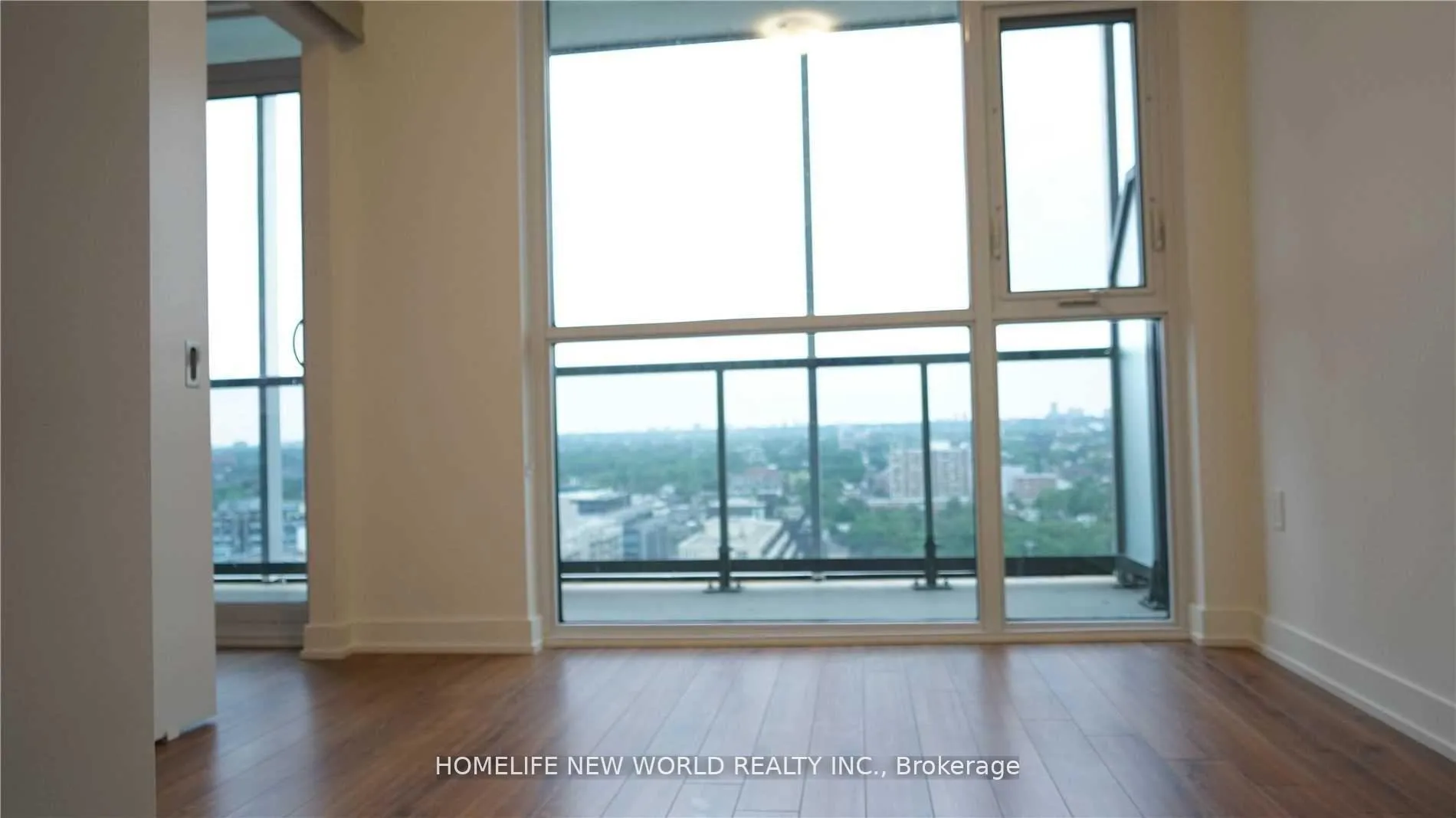 Photo 6 of Unit 1708, 30 Ordnance Street, Toronto, Niagara — HOMEH