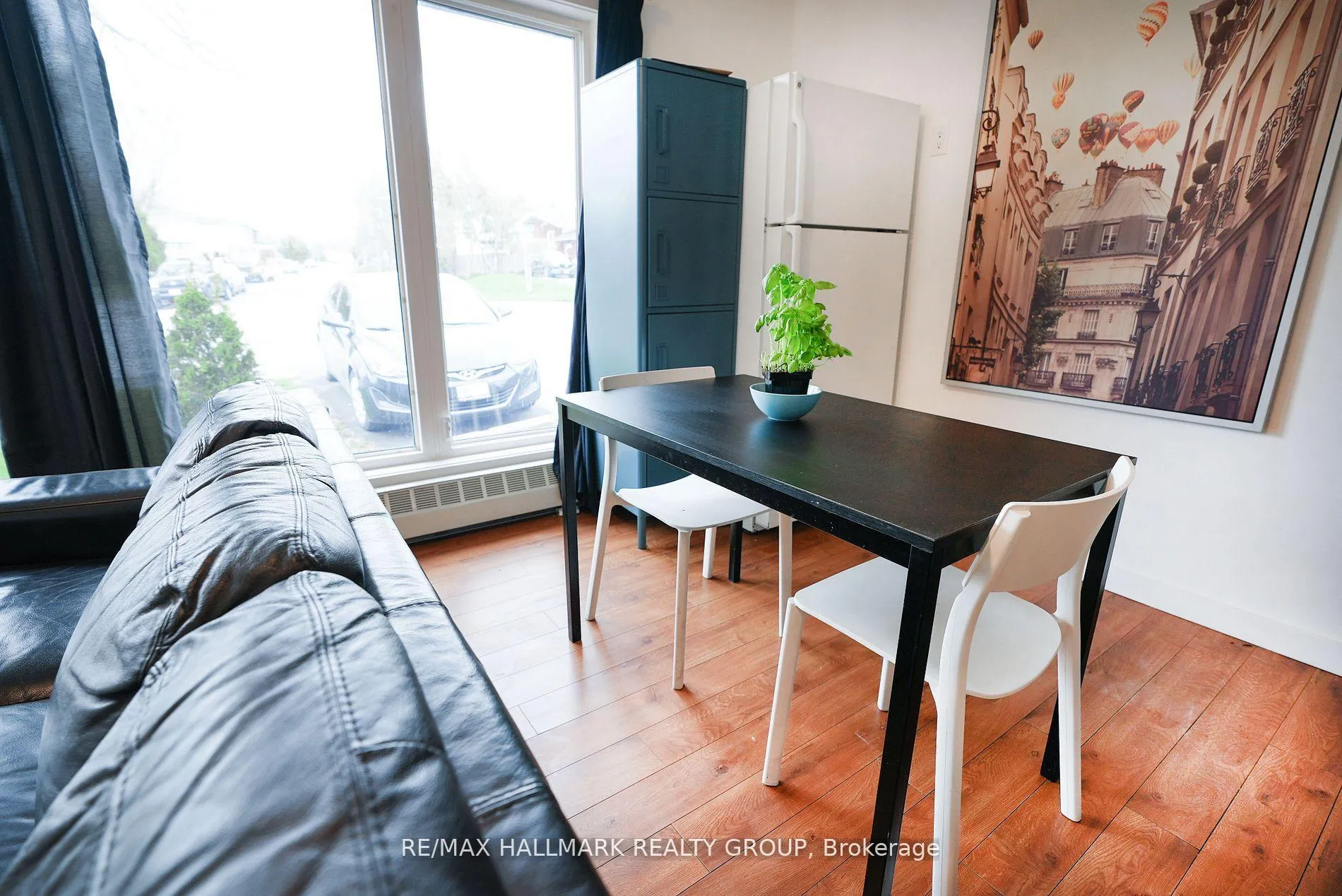 Photo 7 of 924 Bermuda Avenue, Ottawa, Carson Meadows — HOMEH