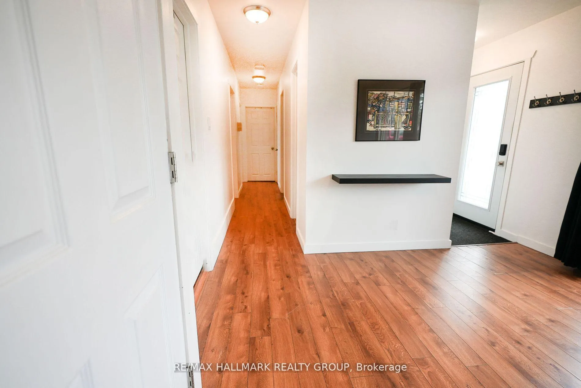 Photo 13 of 924 Bermuda Avenue, Ottawa, Carson Meadows — HOMEH
