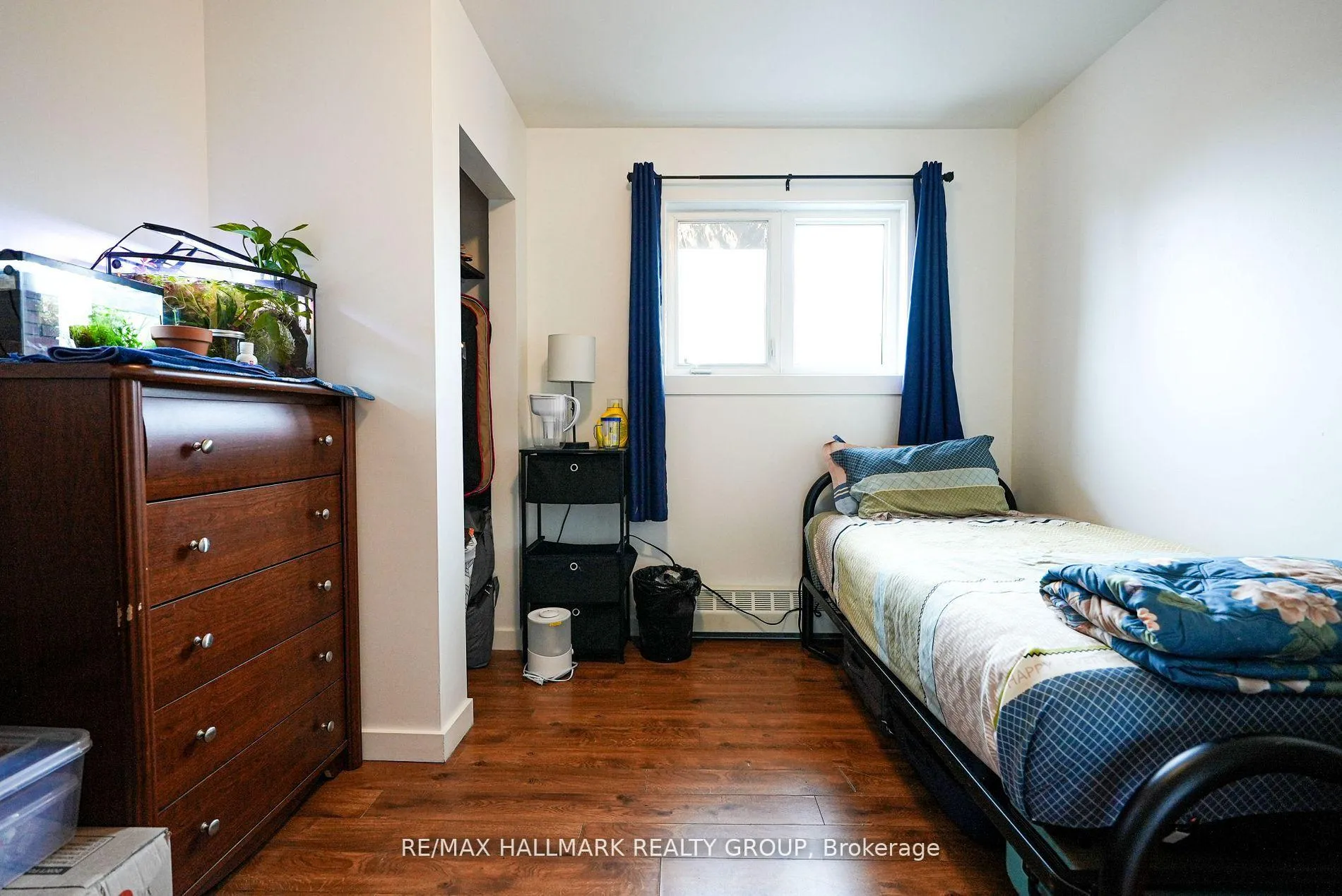 Photo 14 of 924 Bermuda Avenue, Ottawa, Carson Meadows — HOMEH