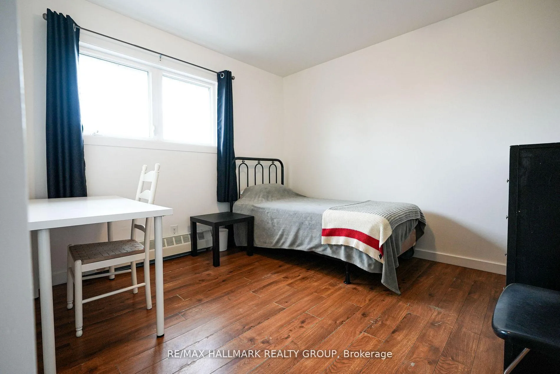 Photo 15 of 924 Bermuda Avenue, Ottawa, Carson Meadows — HOMEH