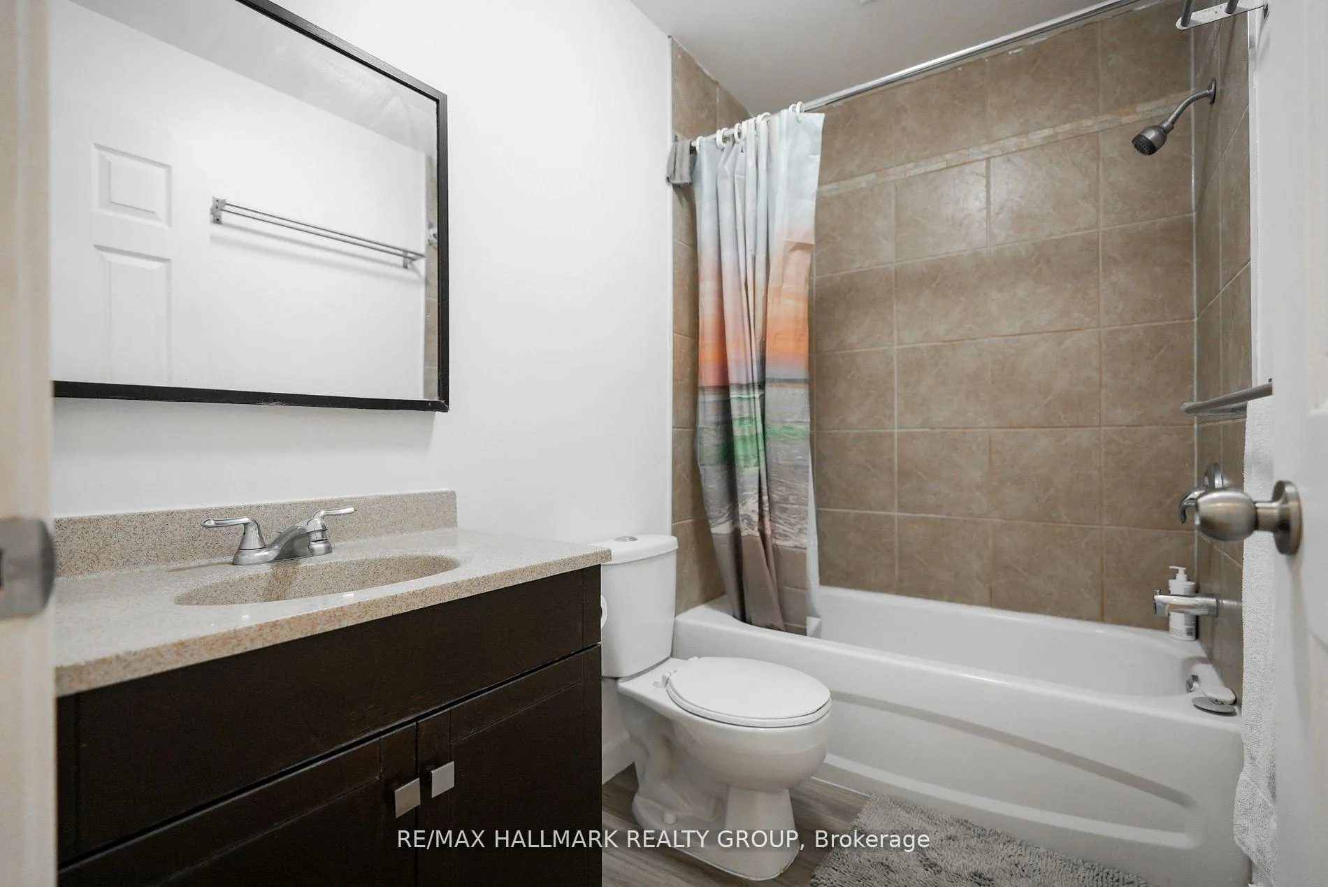 Photo 16 of 924 Bermuda Avenue, Ottawa, Carson Meadows — HOMEH