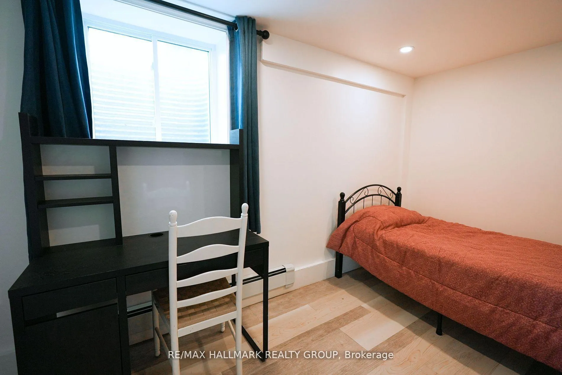 Photo 25 of 924 Bermuda Avenue, Ottawa, Carson Meadows — HOMEH