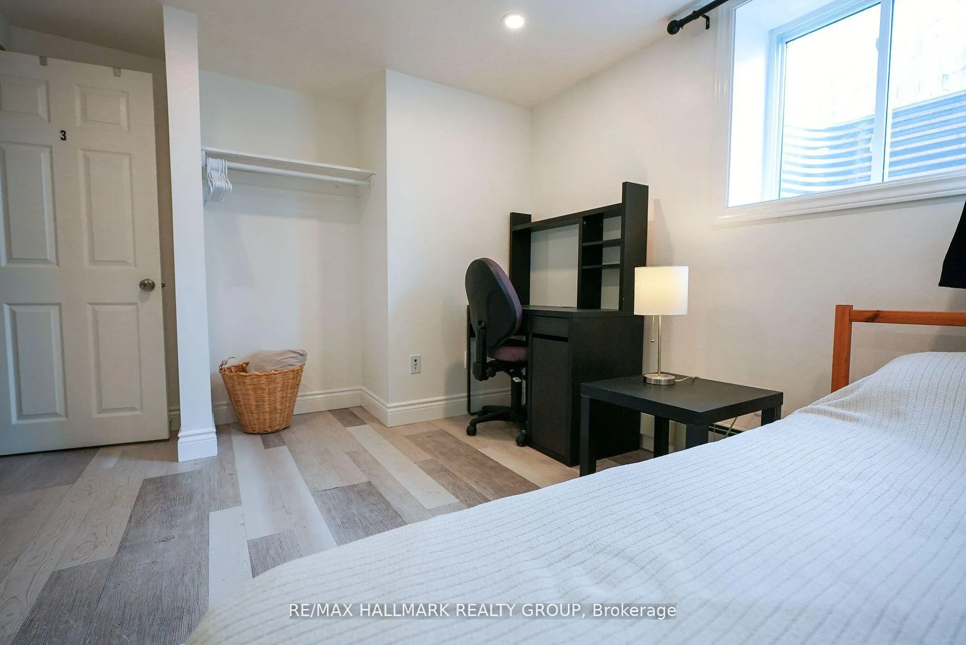 Photo 28 of 924 Bermuda Avenue, Ottawa, Carson Meadows — HOMEH