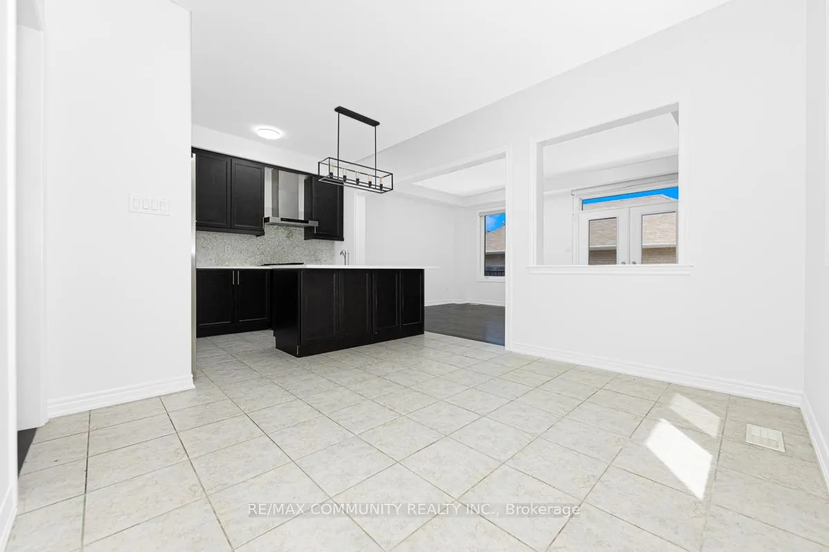 Photo 6 of 99 Cornwall Drive, Markham, Cornell — HOMEH
