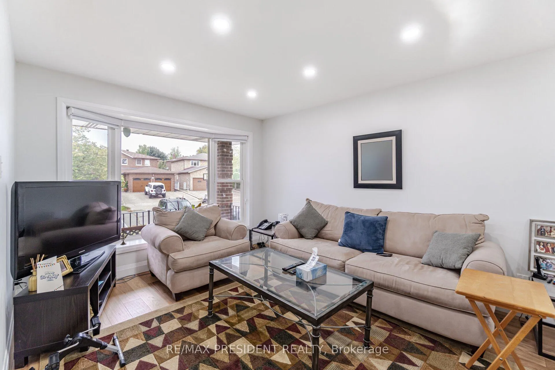 Photo 7 of 13 Panorama Crescent, Brampton, Northgate — HOMEH