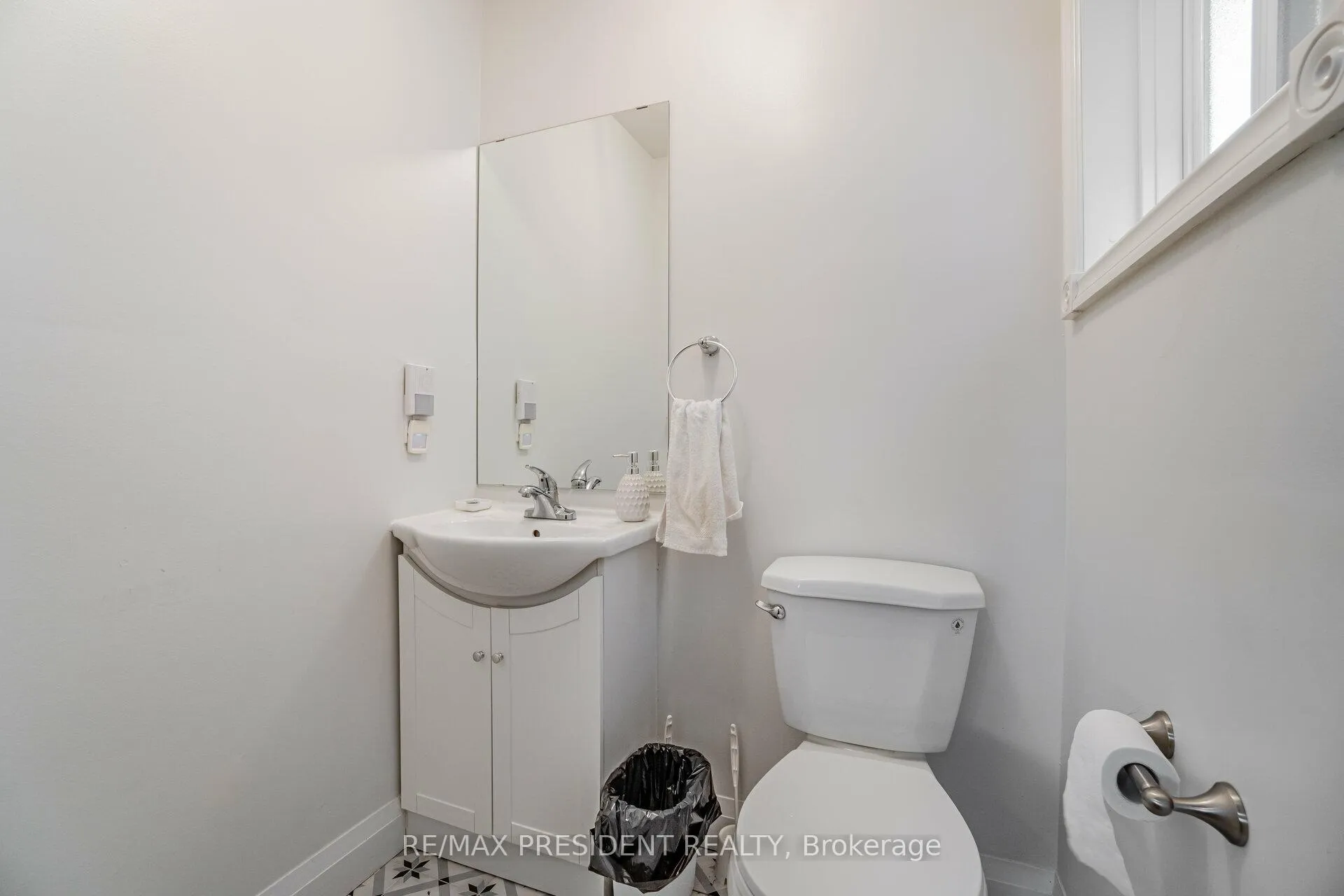 Photo 19 of 13 Panorama Crescent, Brampton, Northgate — HOMEH