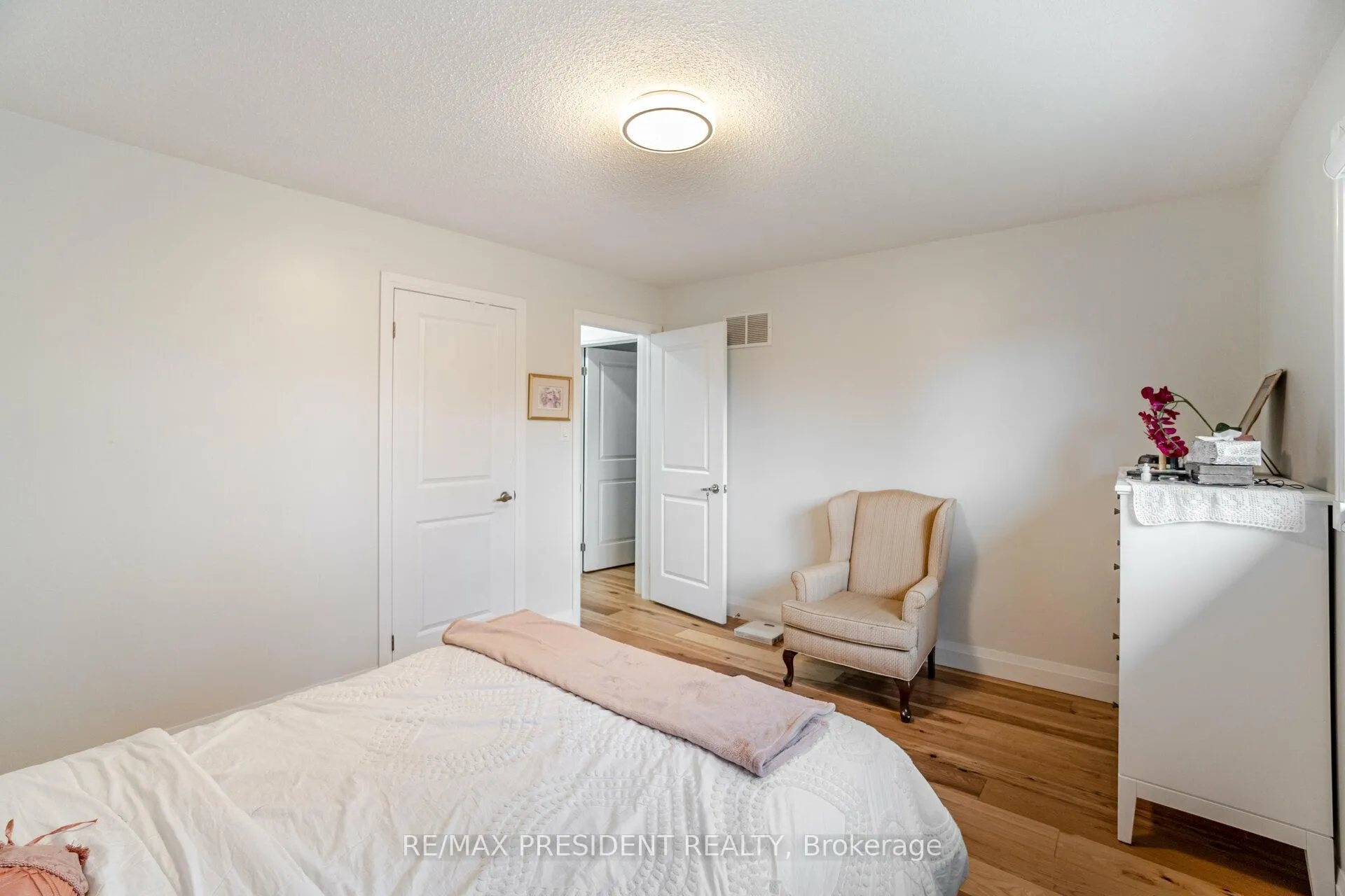 Photo 22 of 13 Panorama Crescent, Brampton, Northgate — HOMEH