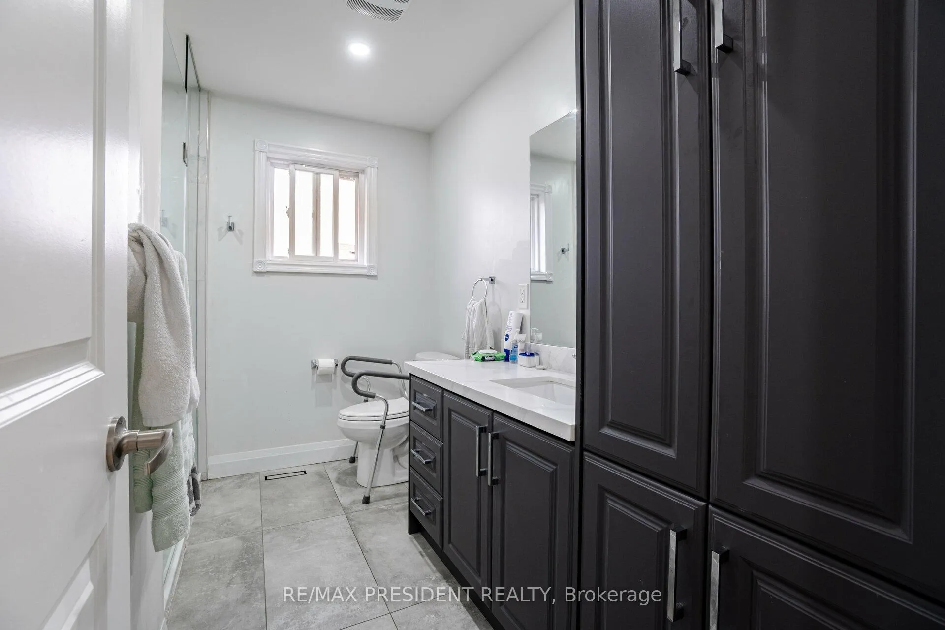 Photo 24 of 13 Panorama Crescent, Brampton, Northgate — HOMEH