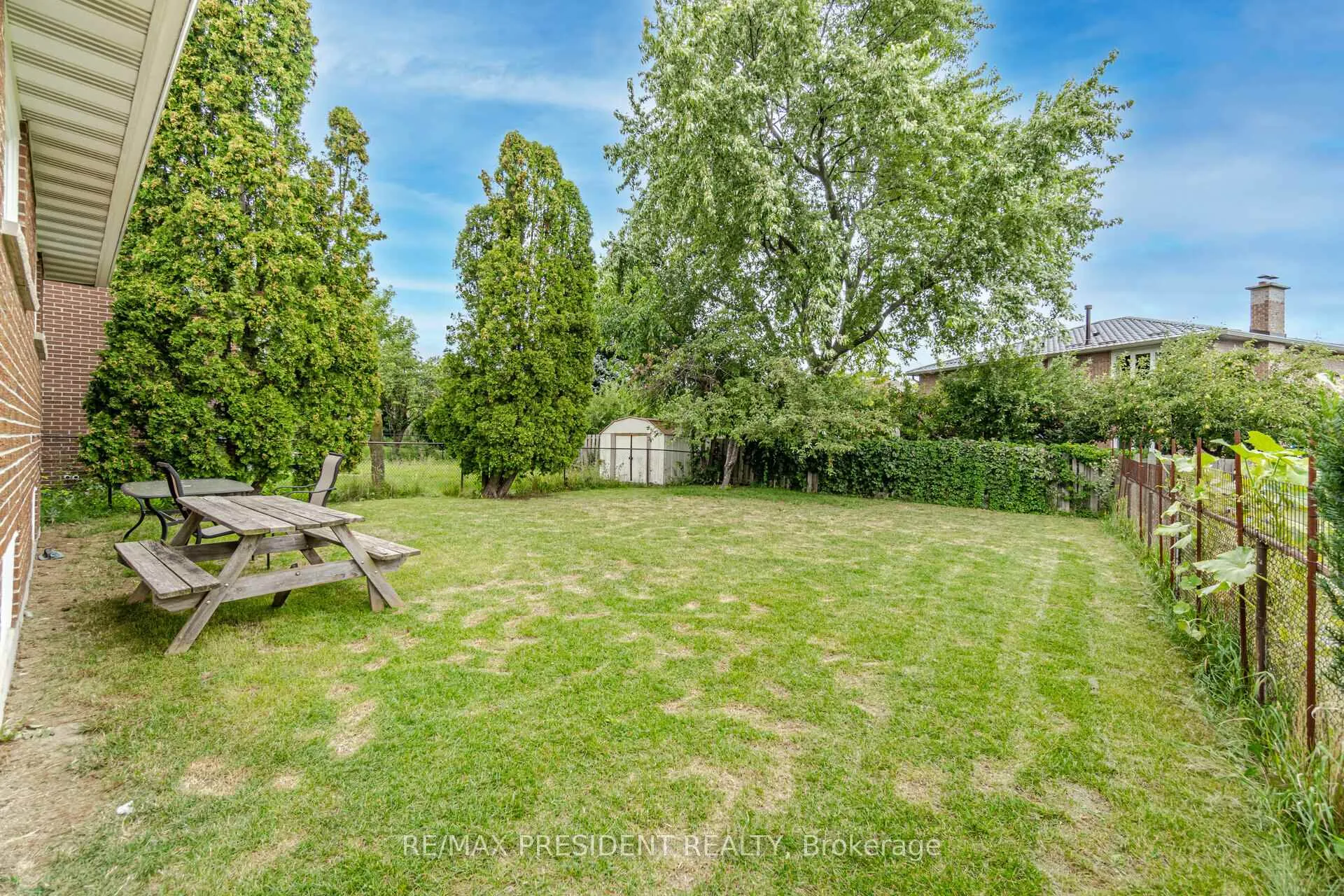 Photo 26 of 13 Panorama Crescent, Brampton, Northgate — HOMEH