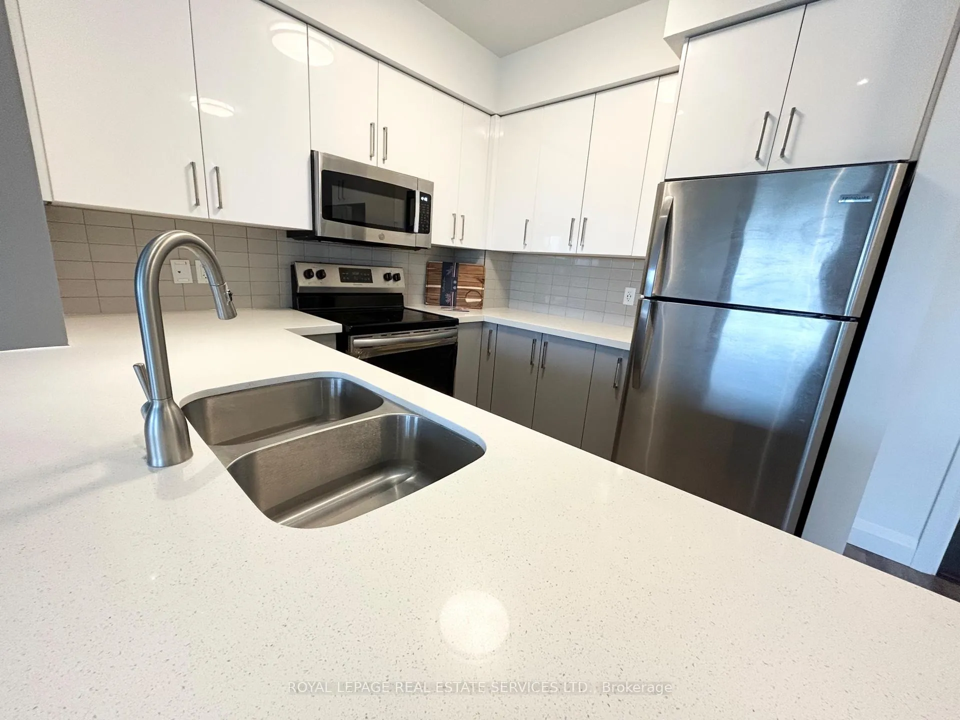 Photo 5 of Unit 710, 460C Belmont Avenue W, Kitchener — HOMEH