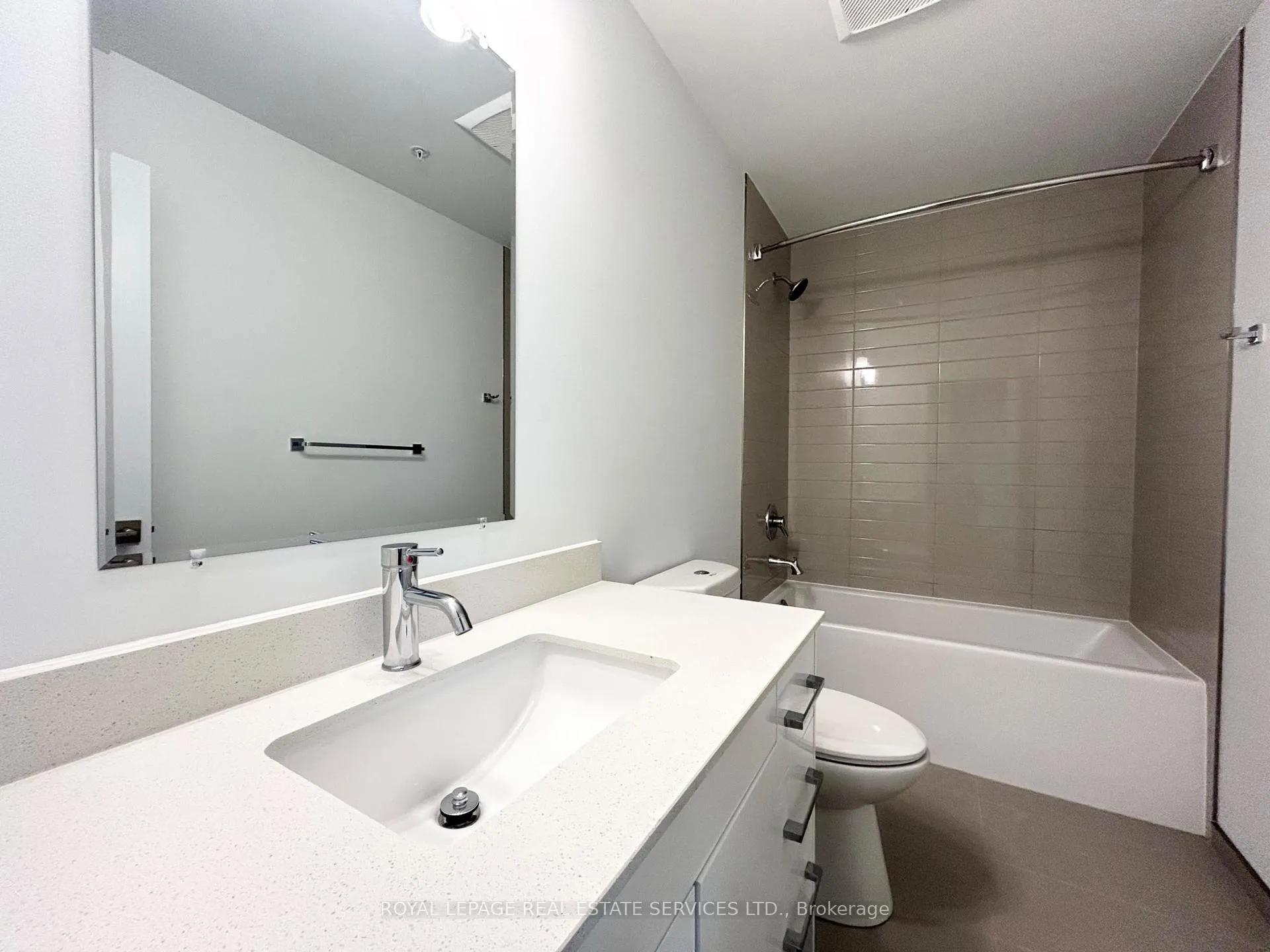 Photo 10 of Unit 710, 460C Belmont Avenue W, Kitchener — HOMEH
