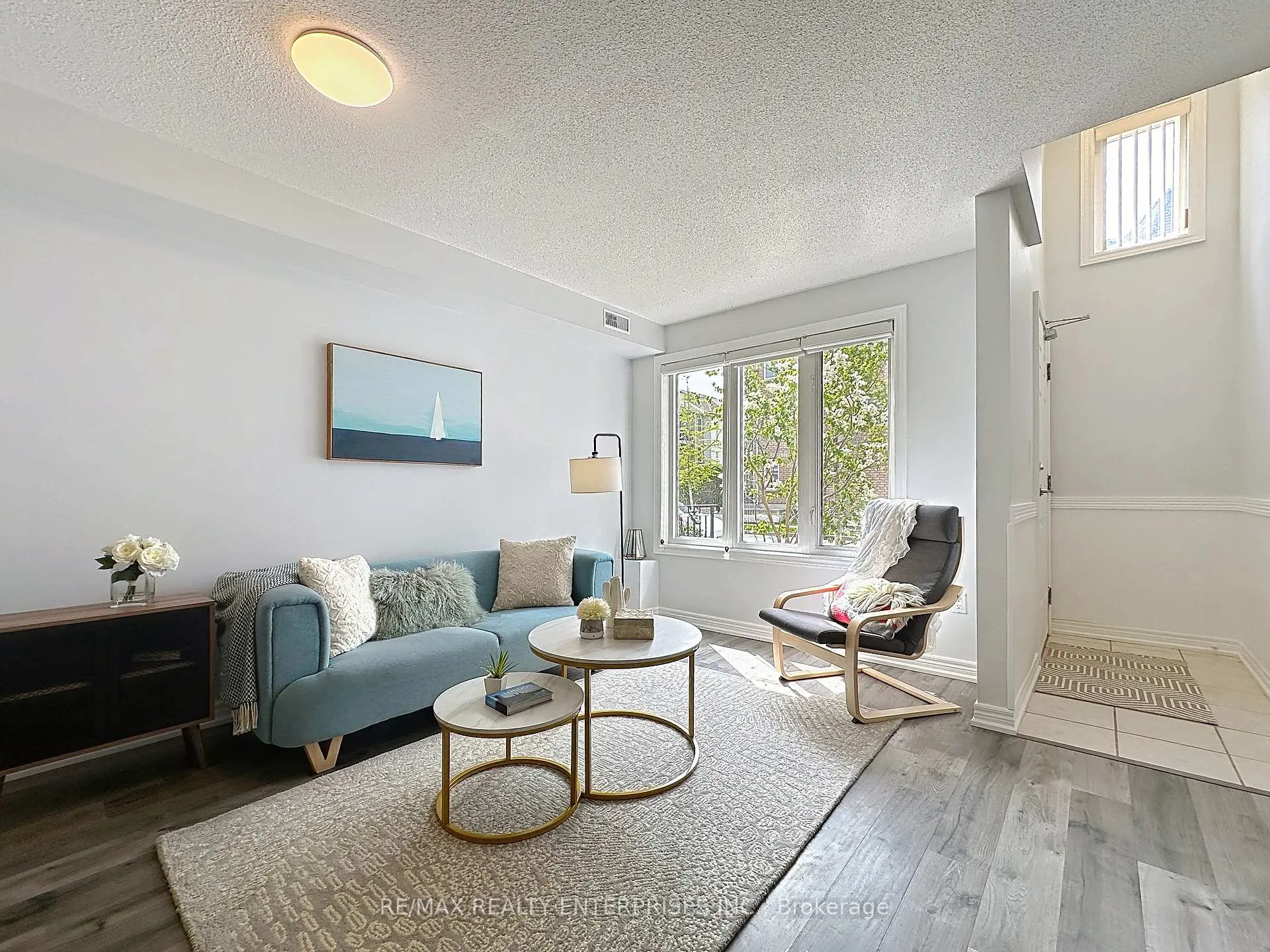 Photo 6 of Unit 102, 52 Aerodrome Crescent, Toronto, Leaside — HOMEH