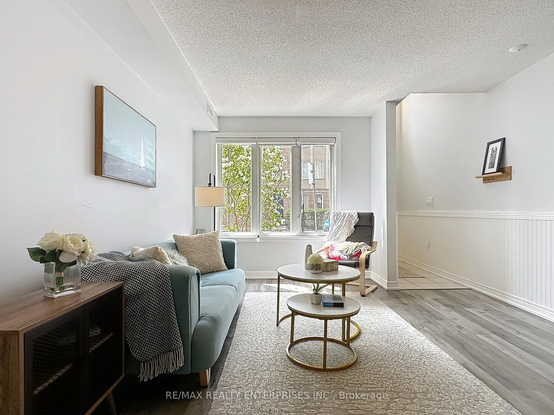 Photo 9 of Unit 102, 52 Aerodrome Crescent, Toronto, Leaside — HOMEH
