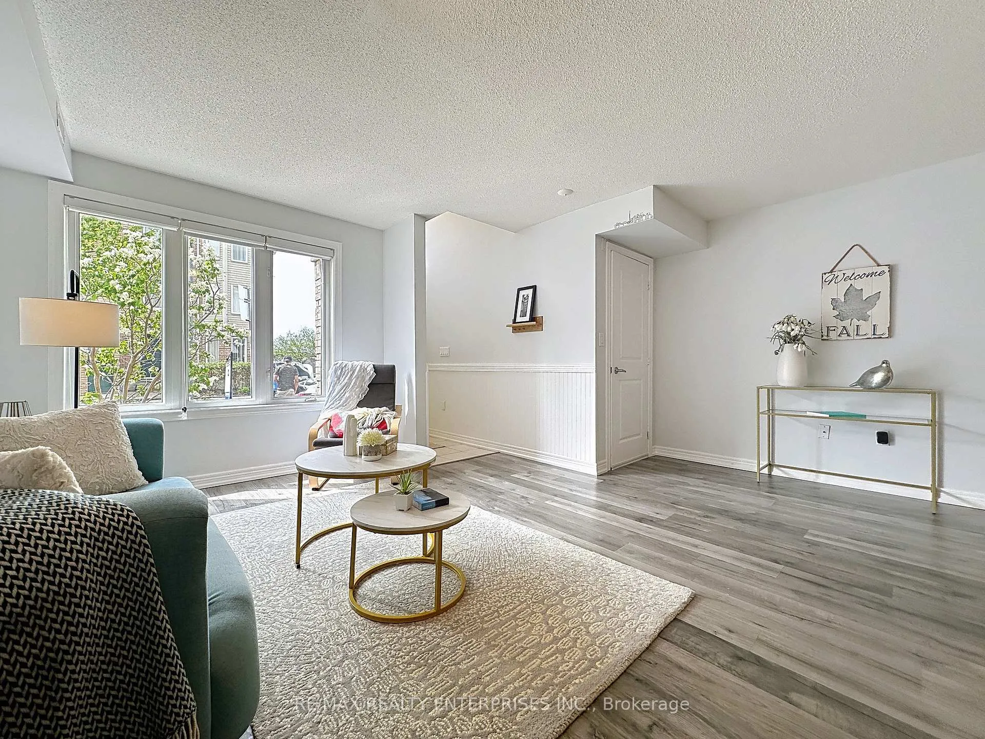 Photo 11 of Unit 102, 52 Aerodrome Crescent, Toronto, Leaside — HOMEH