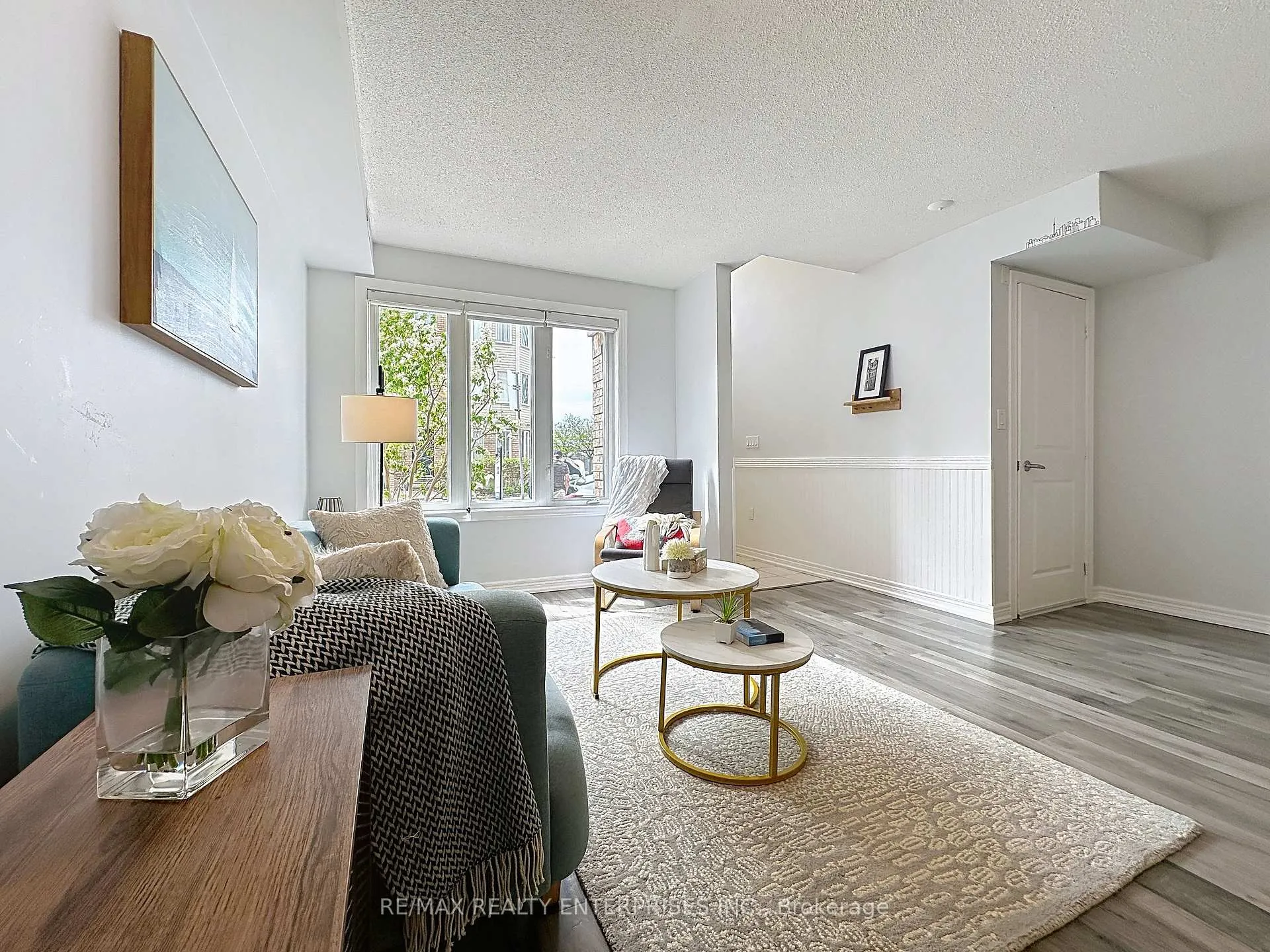 Photo 12 of Unit 102, 52 Aerodrome Crescent, Toronto, Leaside — HOMEH
