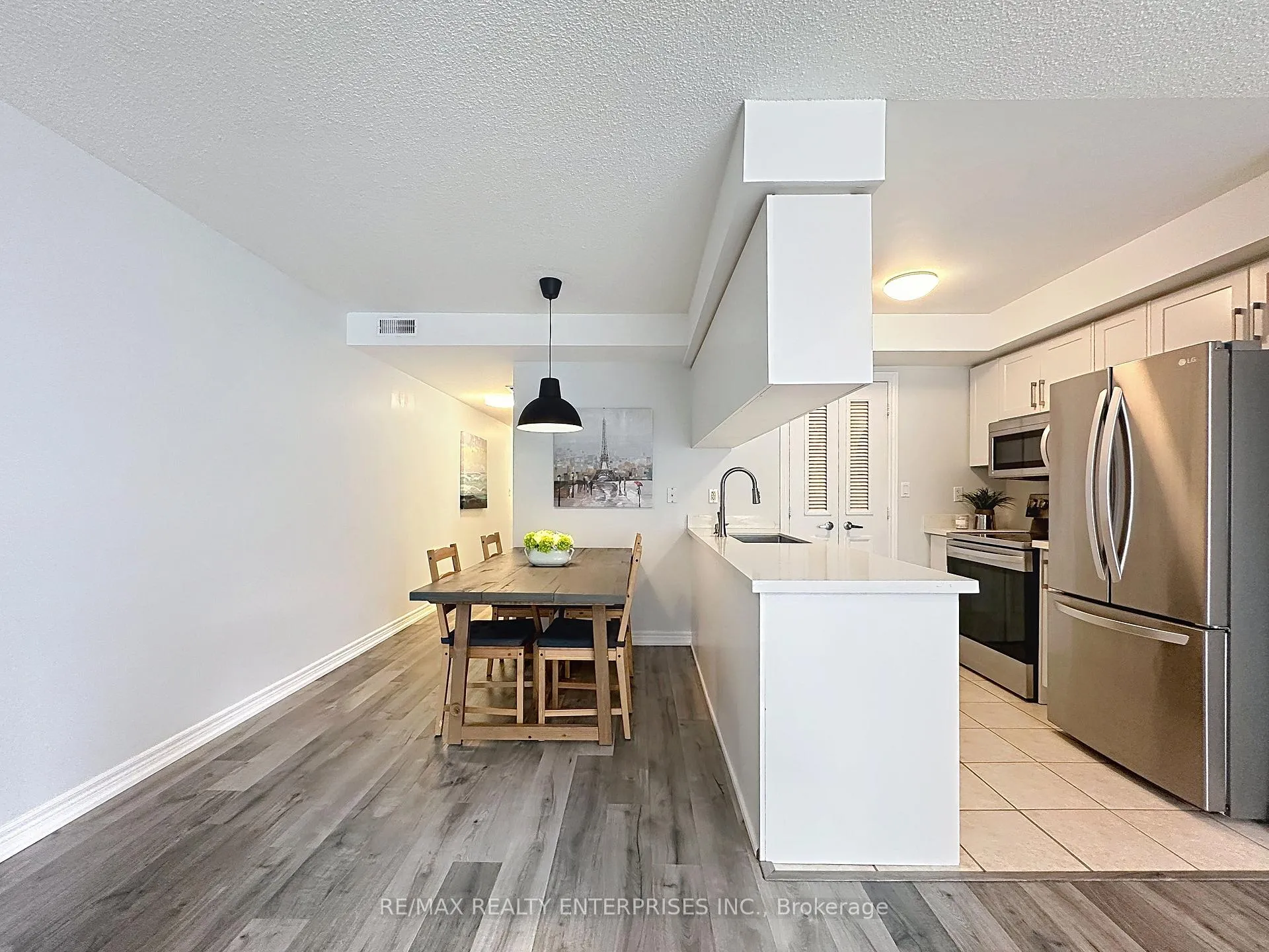 Photo 16 of Unit 102, 52 Aerodrome Crescent, Toronto, Leaside — HOMEH