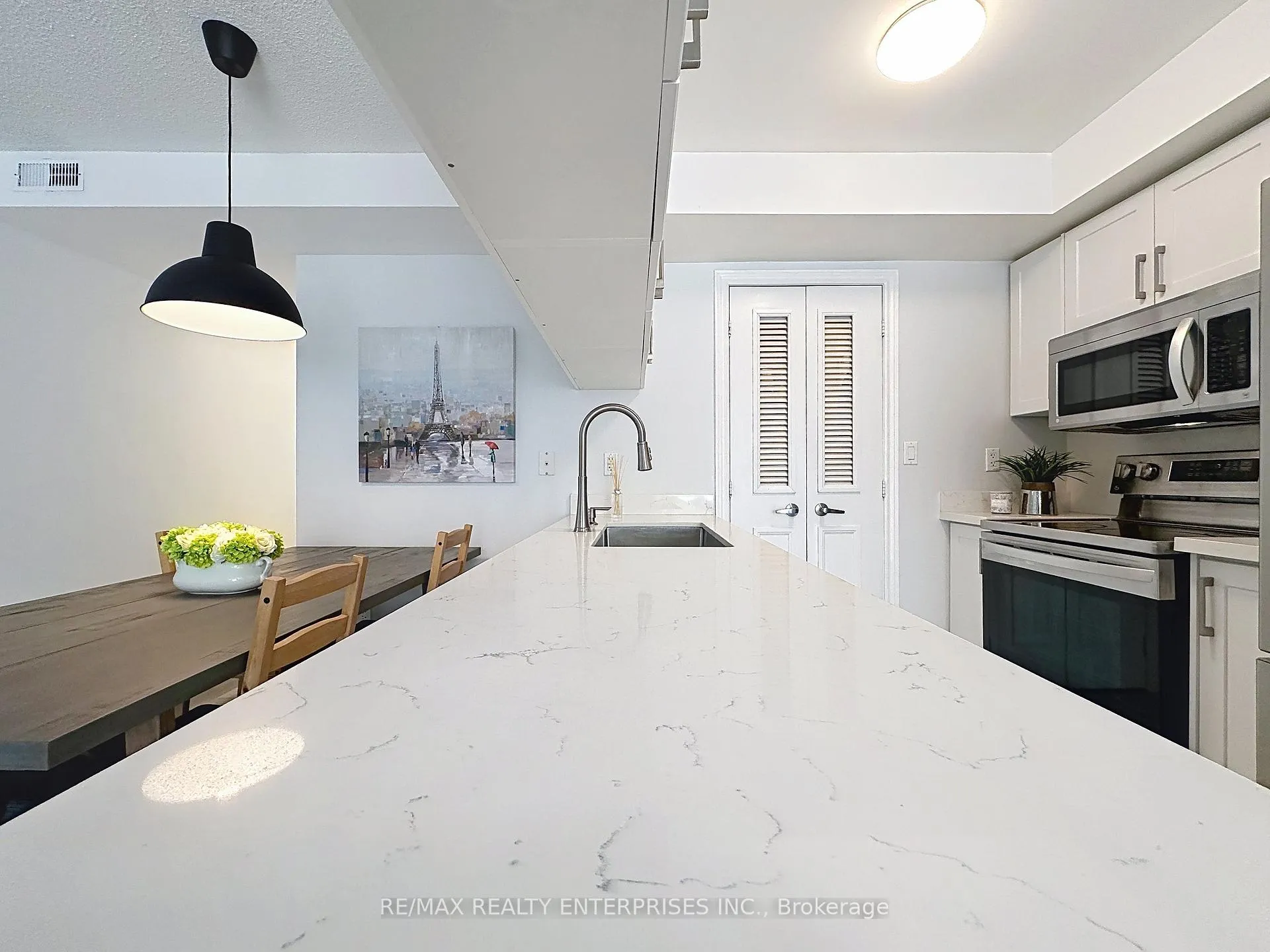 Photo 20 of Unit 102, 52 Aerodrome Crescent, Toronto, Leaside — HOMEH