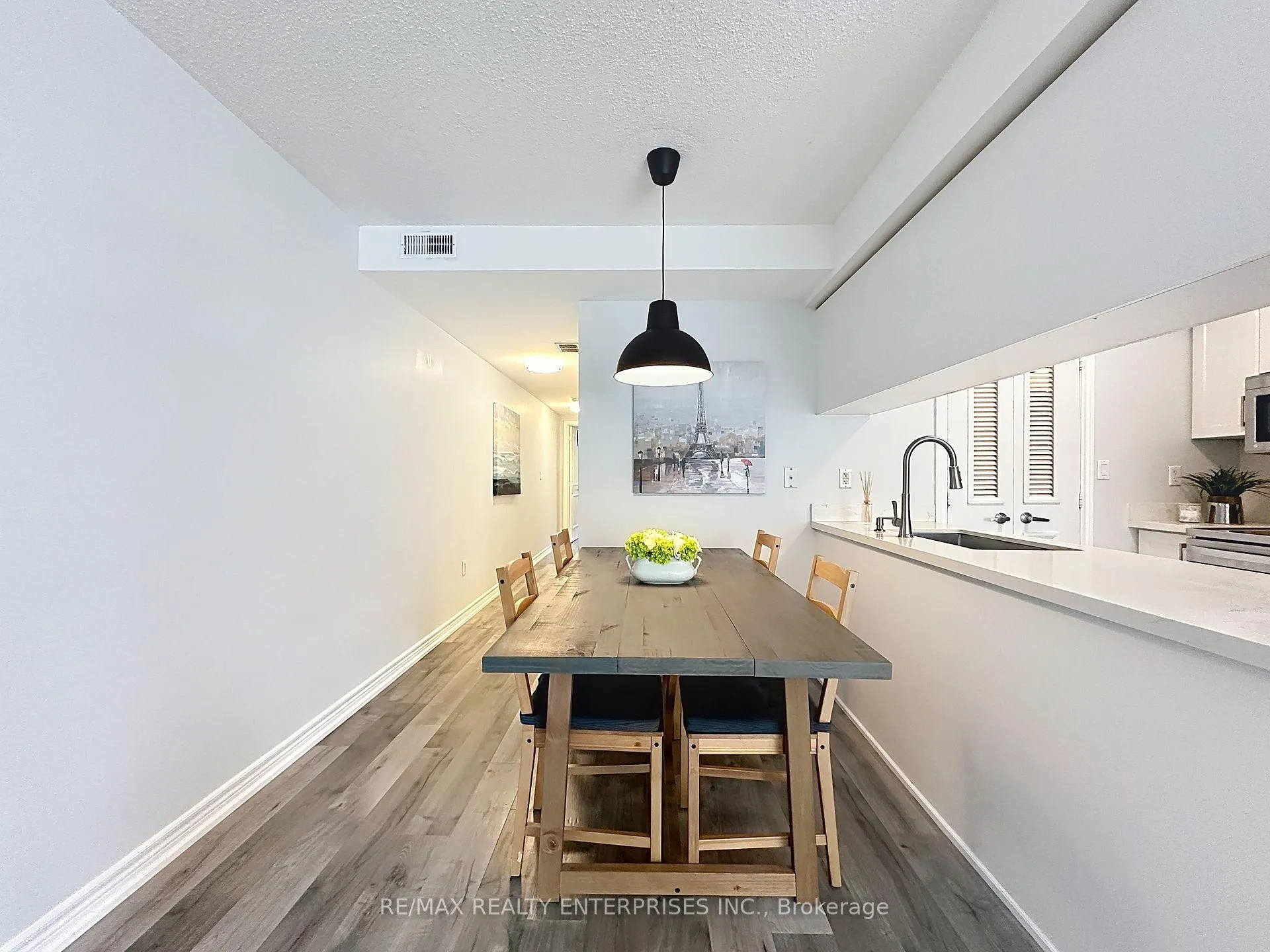 Photo 24 of Unit 102, 52 Aerodrome Crescent, Toronto, Leaside — HOMEH