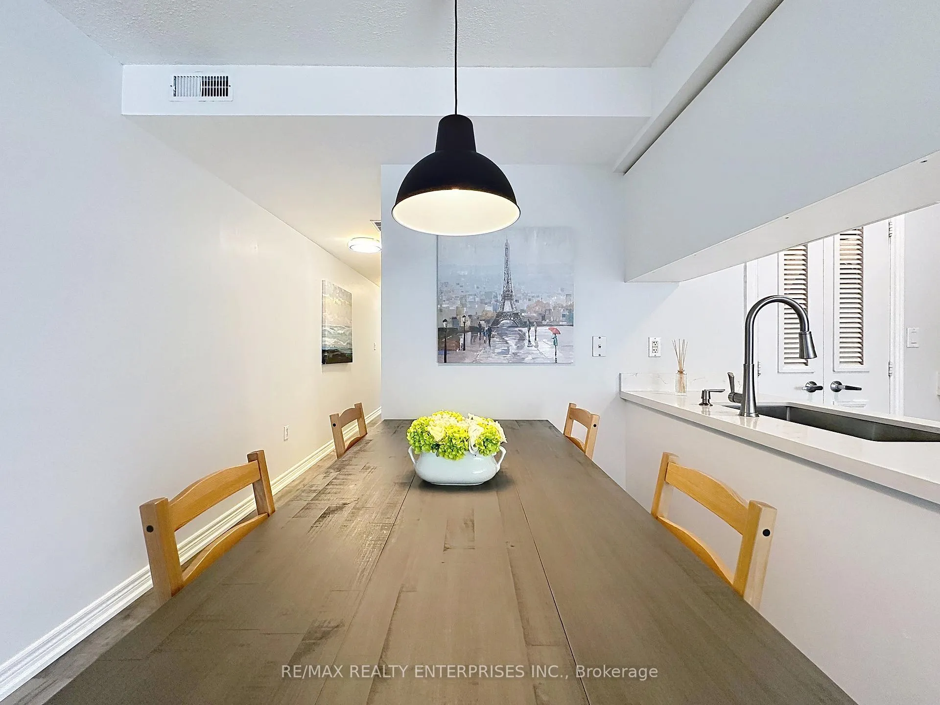 Photo 25 of Unit 102, 52 Aerodrome Crescent, Toronto, Leaside — HOMEH