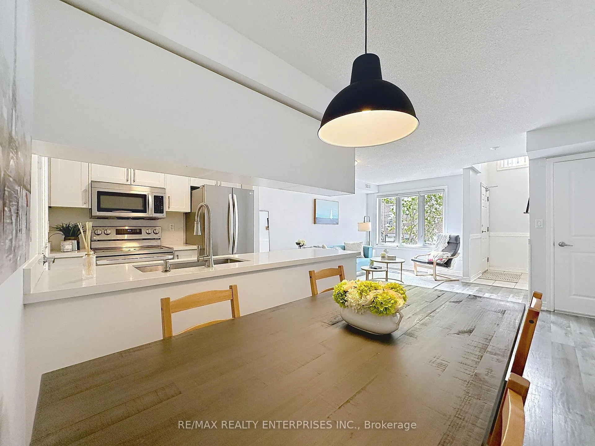 Photo 26 of Unit 102, 52 Aerodrome Crescent, Toronto, Leaside — HOMEH
