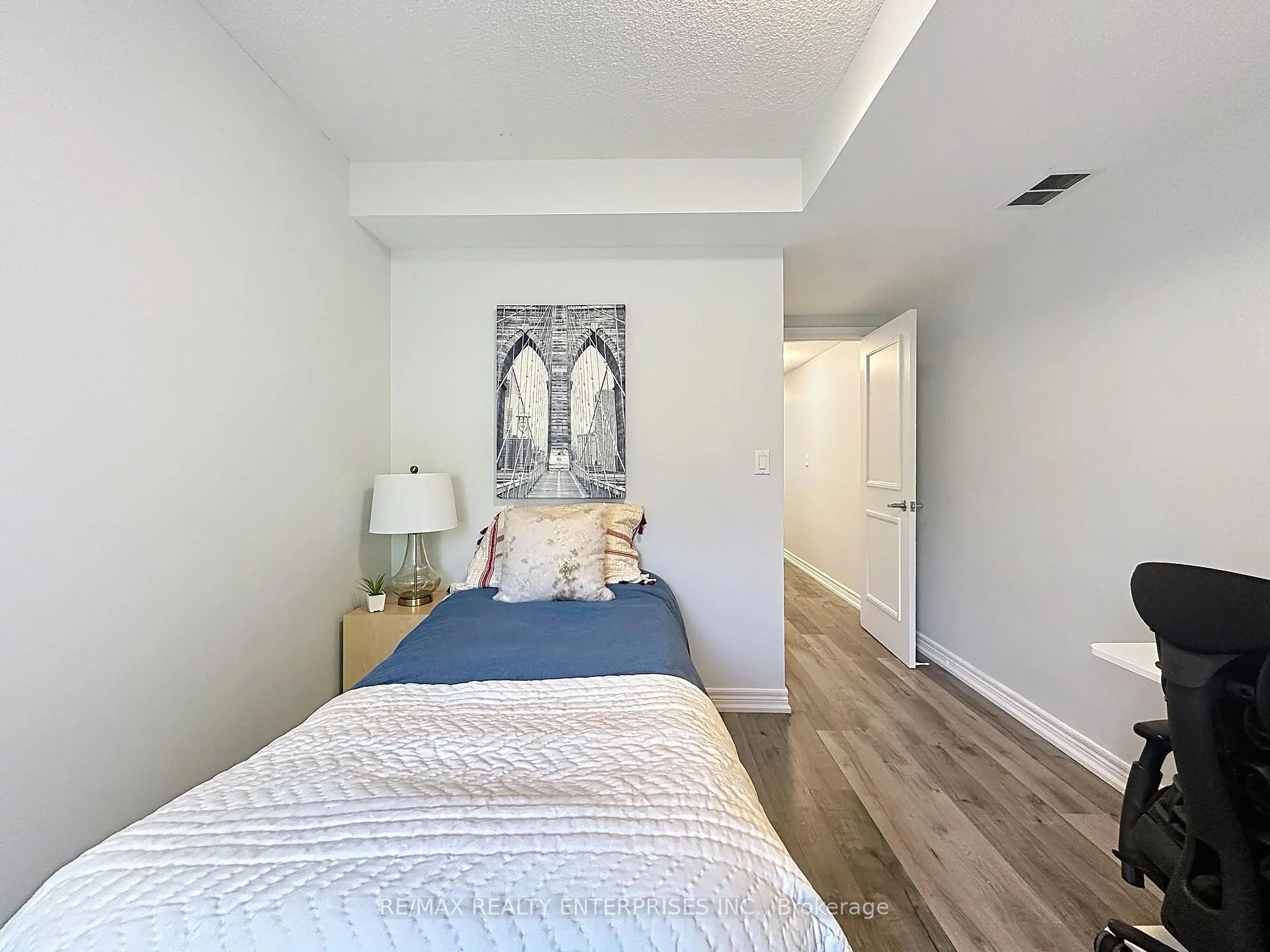 Photo 38 of Unit 102, 52 Aerodrome Crescent, Toronto, Leaside — HOMEH