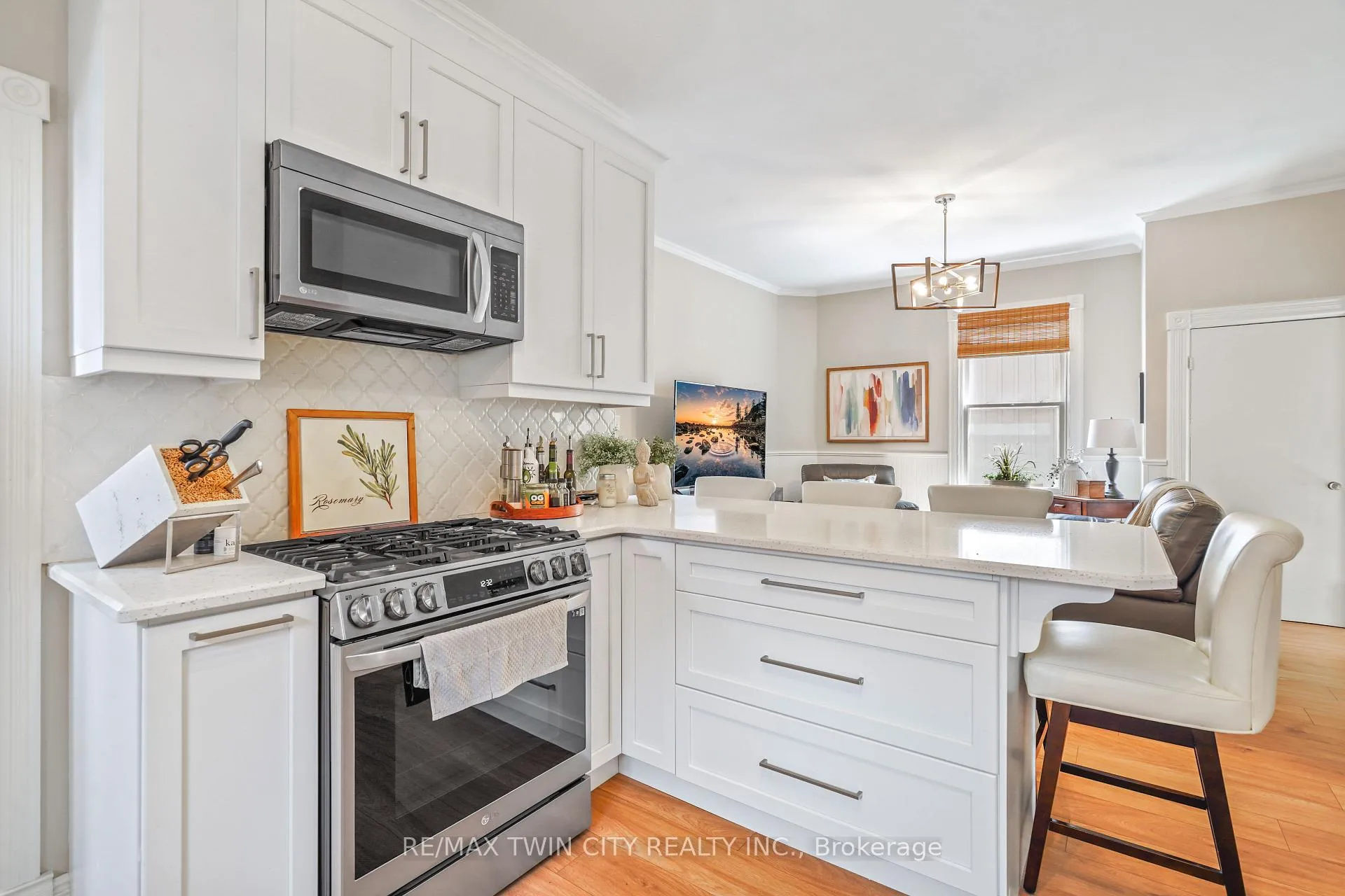 Photo 16 of 27 Ada Avenue, Brantford, North Ward — HOMEH