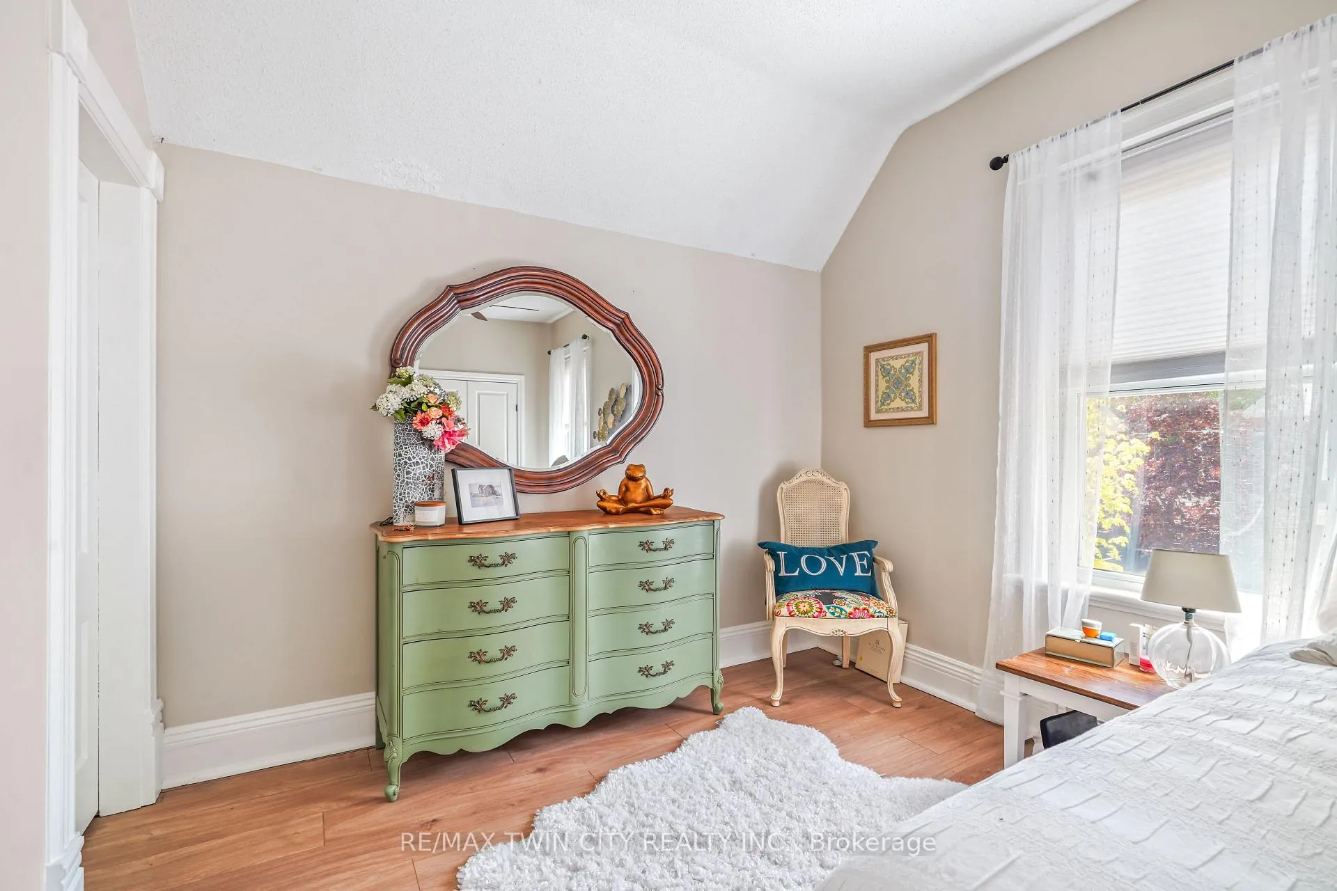 Photo 25 of 27 Ada Avenue, Brantford, North Ward — HOMEH