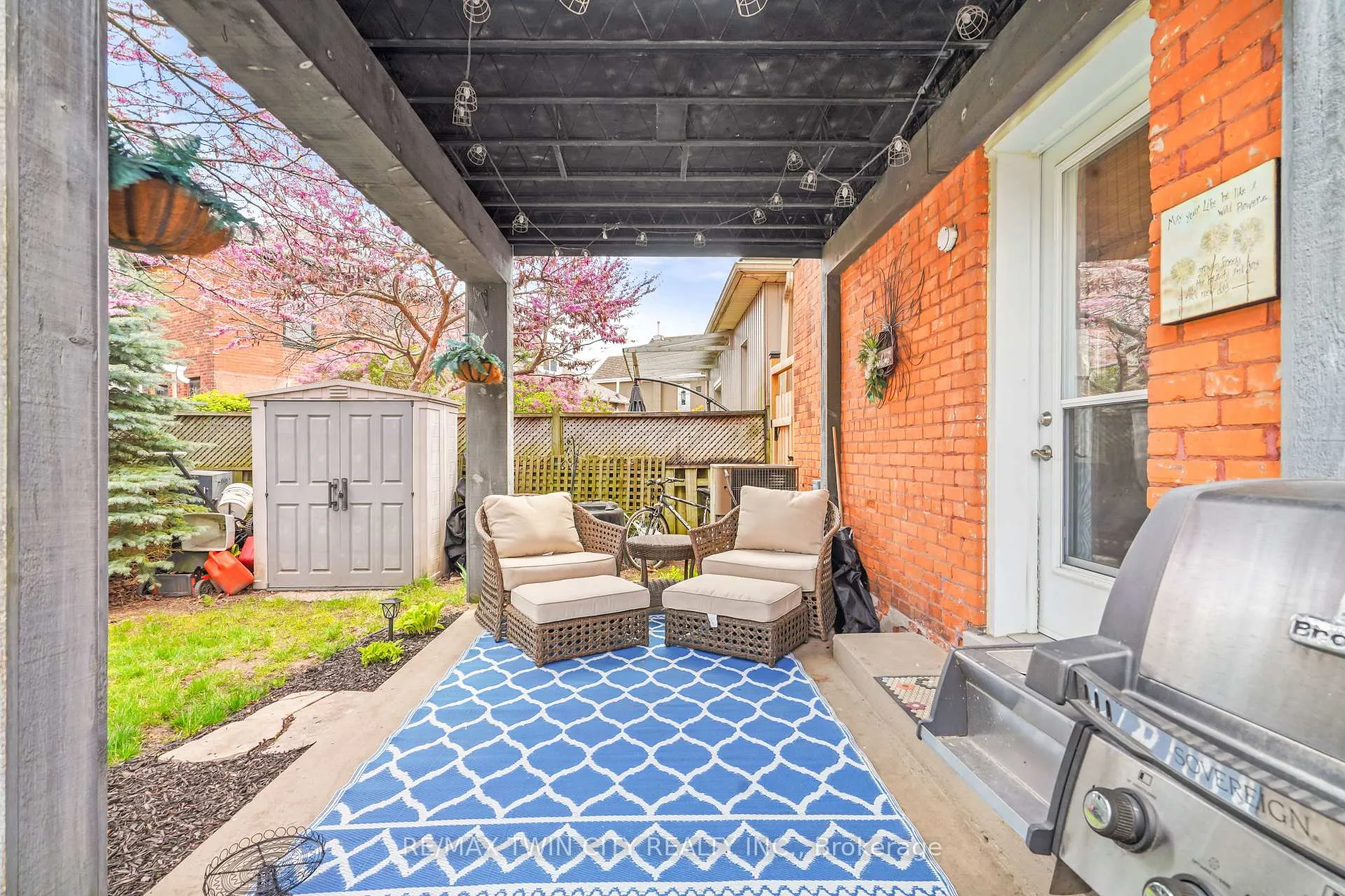 Photo 41 of 27 Ada Avenue, Brantford, North Ward — HOMEH