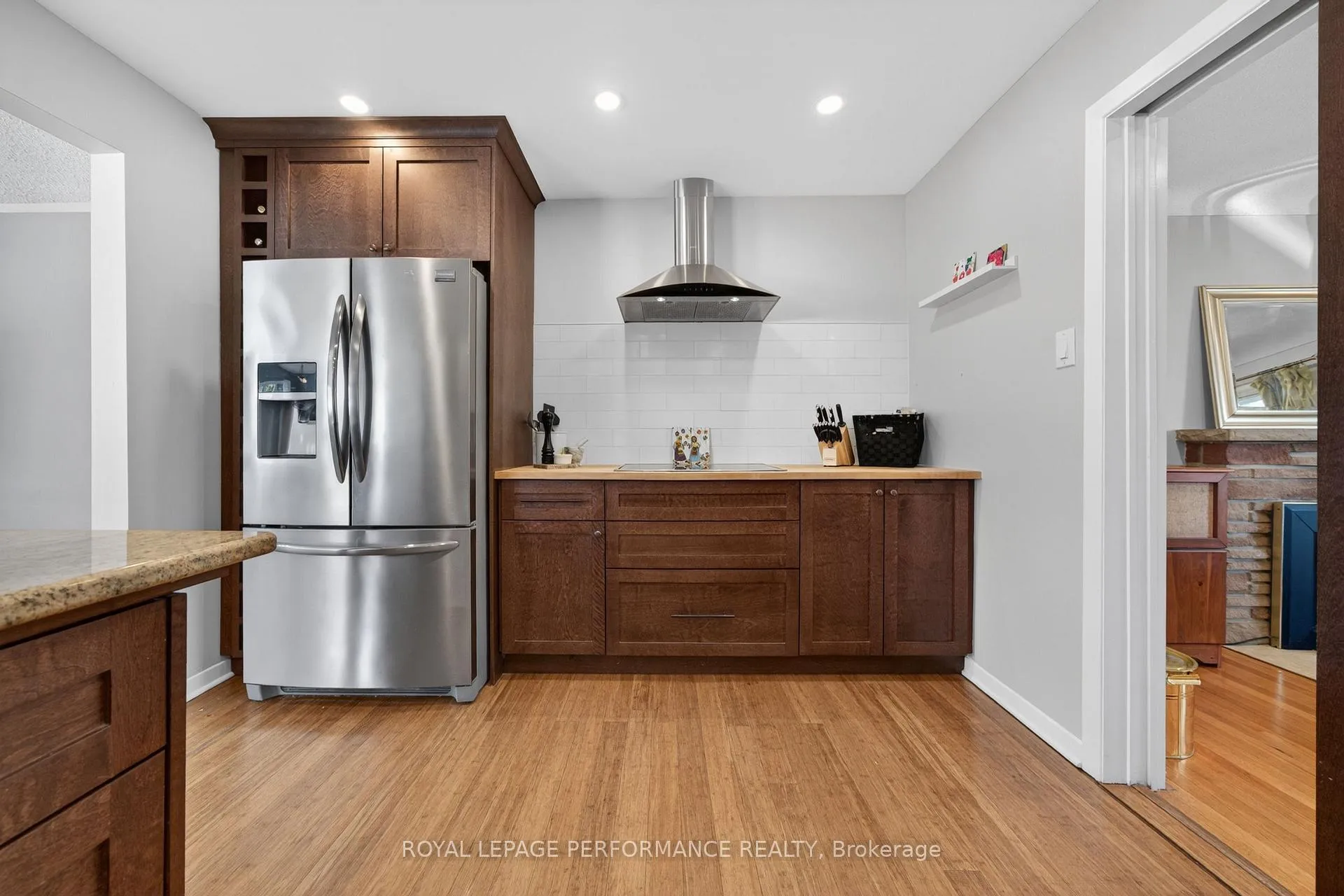 Photo 13 of 1182 Greyrock Crescent, Ottawa, Copeland Park — HOMEH
