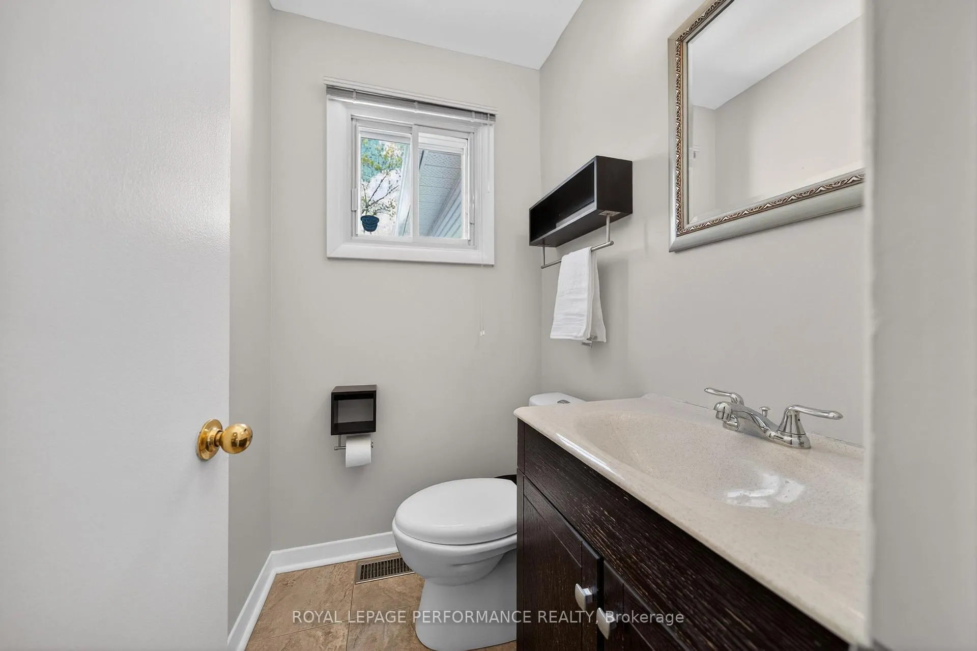 Photo 19 of 1182 Greyrock Crescent, Ottawa, Copeland Park — HOMEH