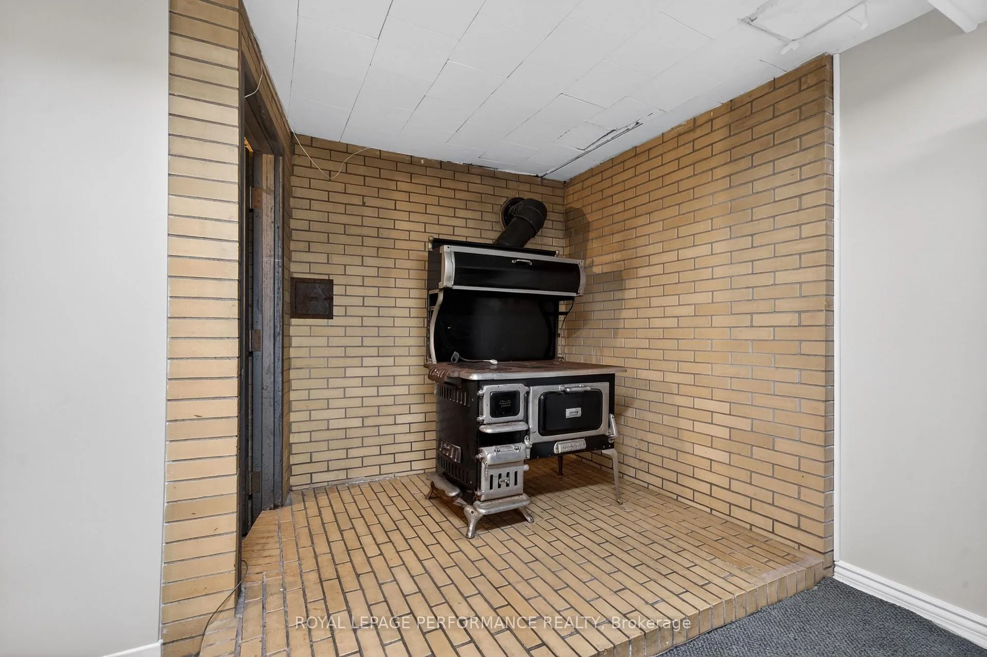 Photo 29 of 1182 Greyrock Crescent, Ottawa, Copeland Park — HOMEH