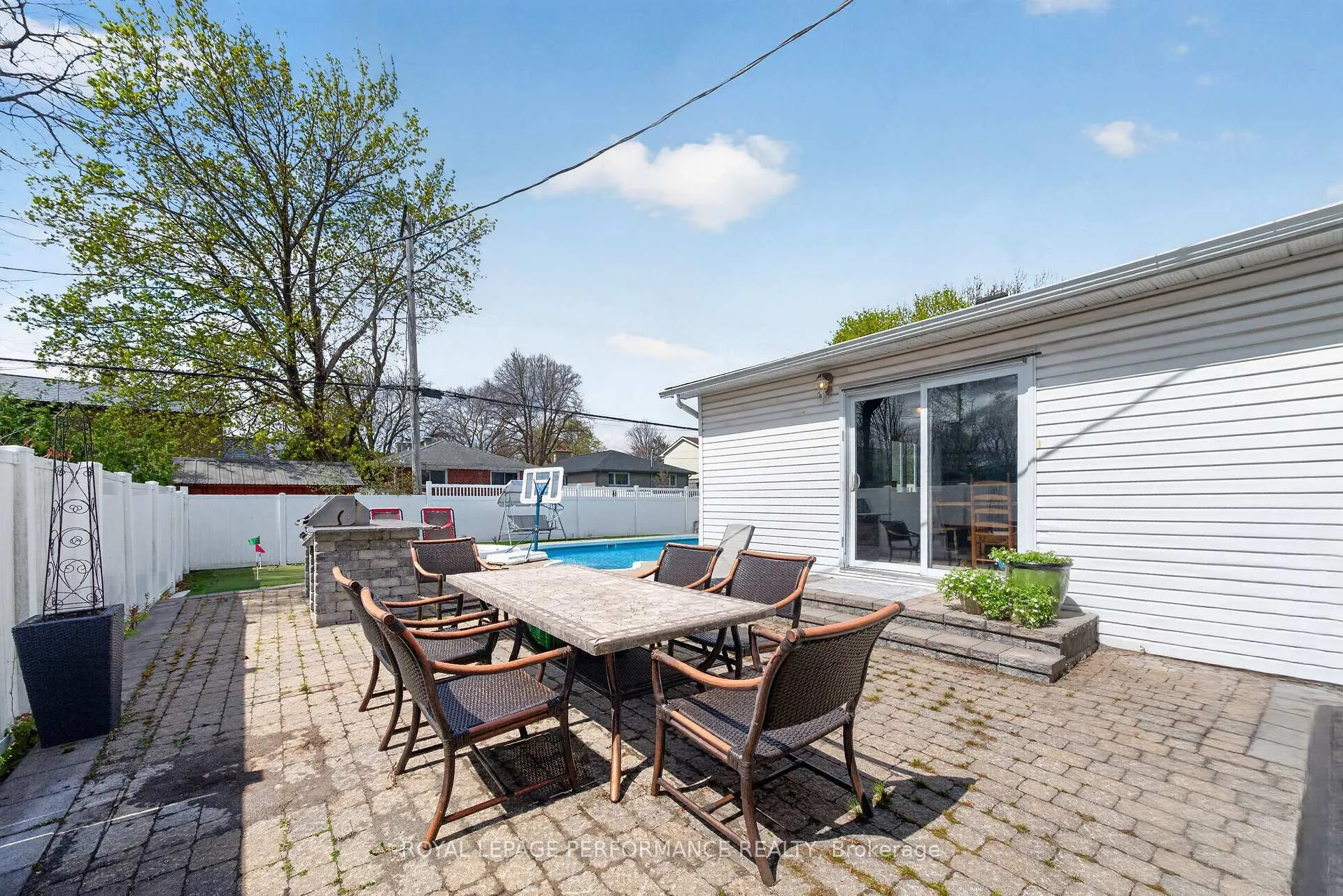 Photo 33 of 1182 Greyrock Crescent, Ottawa, Copeland Park — HOMEH