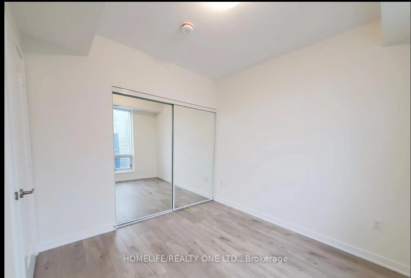 Photo 8 of Unit 3206, 28 Freeland Street, Toronto, Waterfront Communities — HOMEH