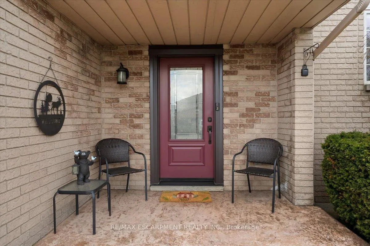 Photo 3 of 284 Delancey Boulevard, Hamilton, Barnstown — HOMEH