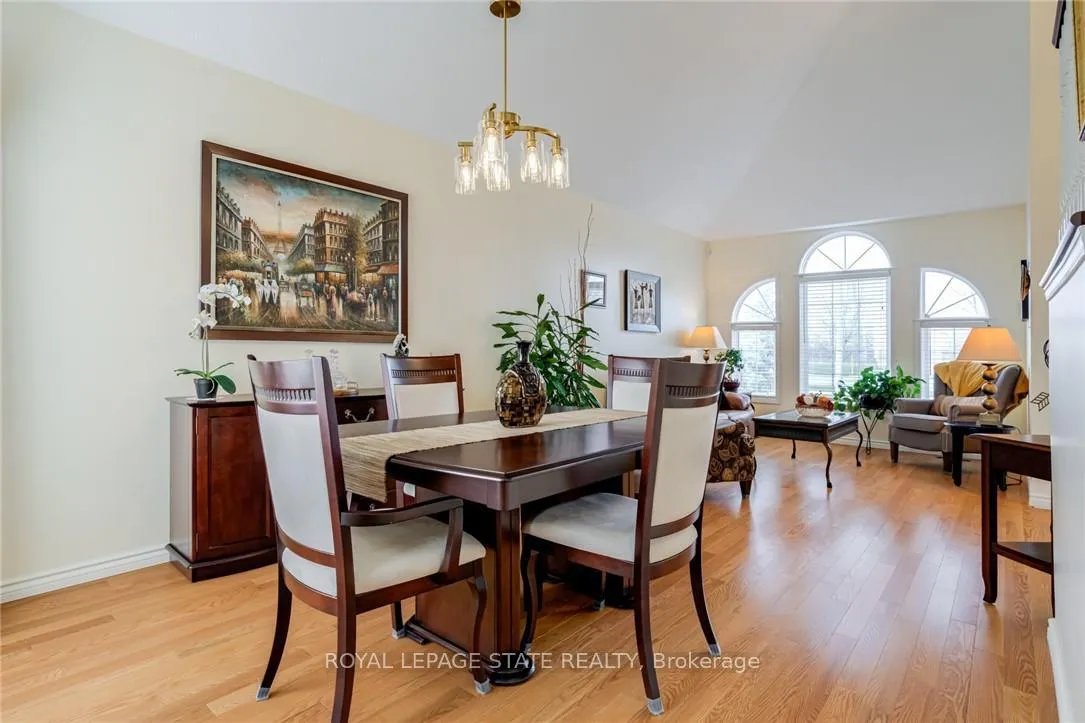 Photo 7 of 82 Vansickle Road, St. Catharines, Rykert/Vansickle — HOMEH