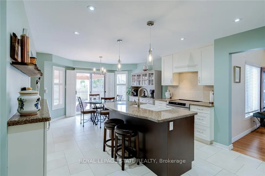 Photo 10 of 82 Vansickle Road, St. Catharines, Rykert/Vansickle — HOMEH