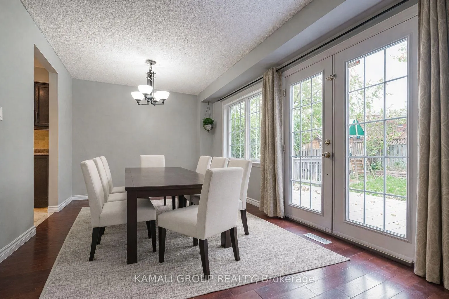 Photo 4 of Unit MAIN, 77 Ecclestone Drive, Brampton, Brampton West — HOMEH