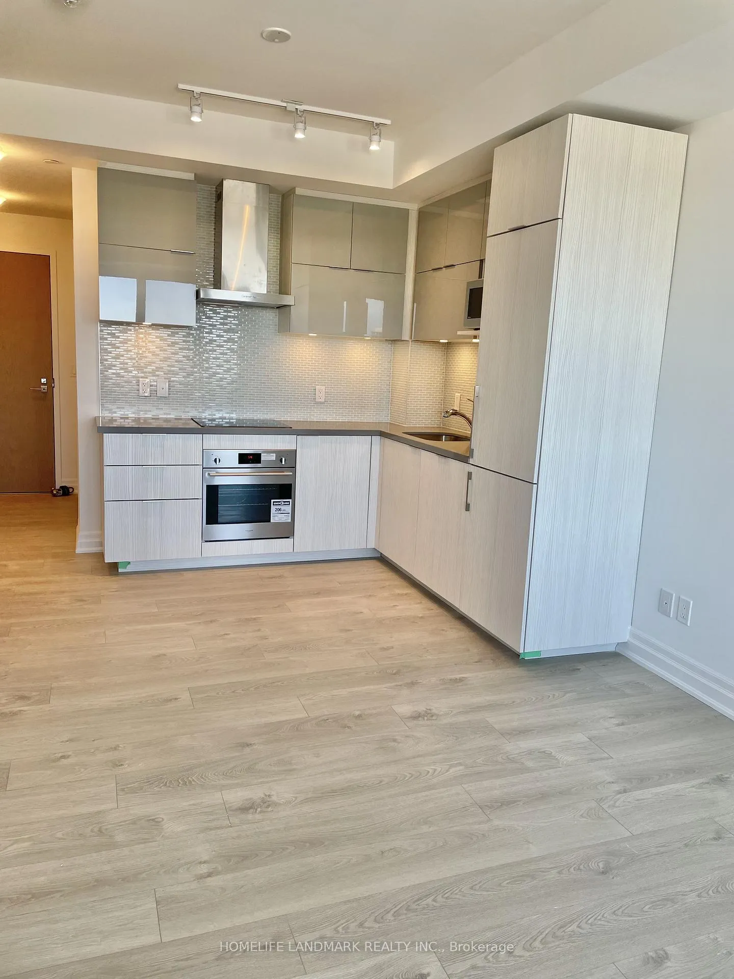 Photo 1 of Unit 1017, 8 Rouge Valley Drive W, Markham, Unionville — HOMEH