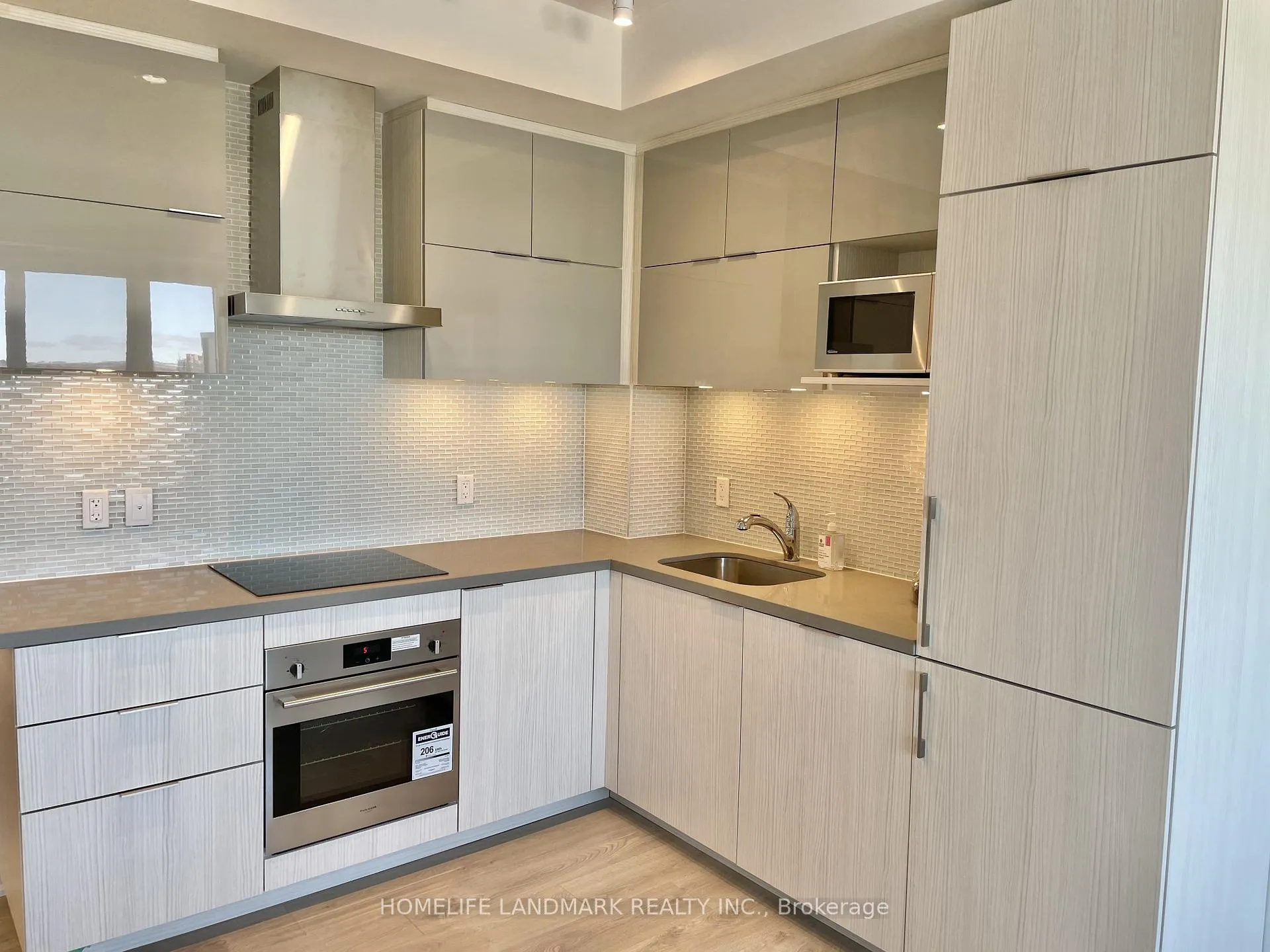 Photo 2 of Unit 1017, 8 Rouge Valley Drive W, Markham, Unionville — HOMEH